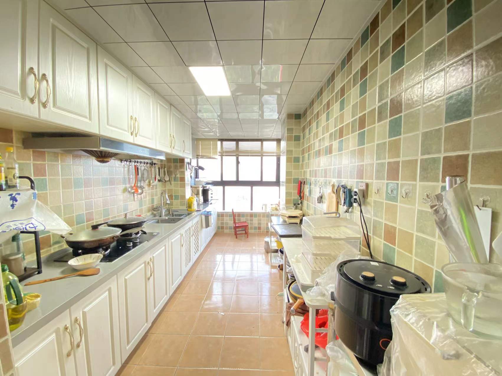 万濠星城 3室2厅1卫 128m²