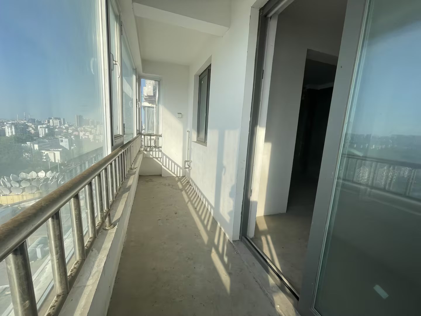 江海名苑南区 3室2厅2卫 157.13m&sup2;