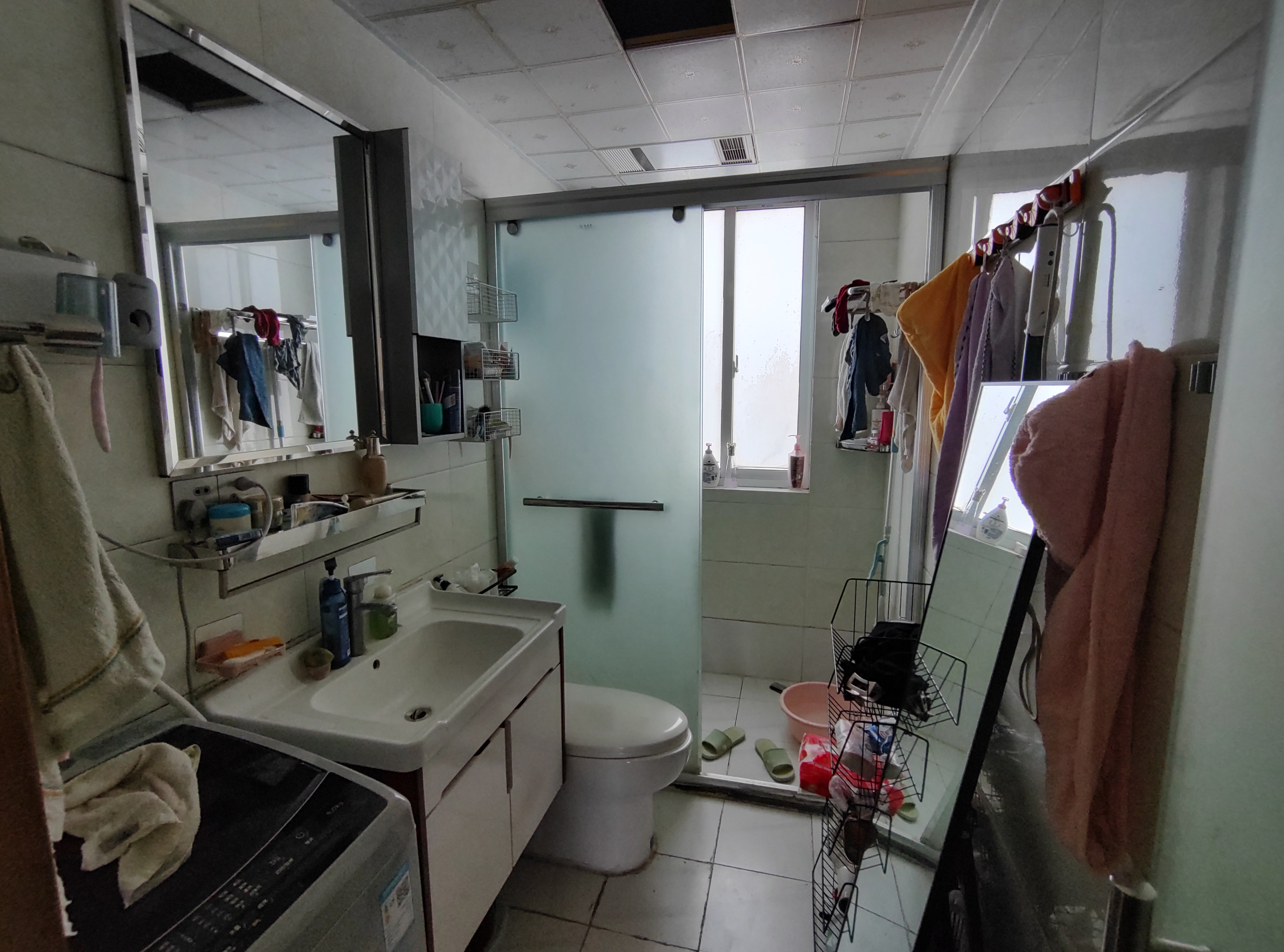 郭里园 4室2厅1卫 70.19m&sup2;