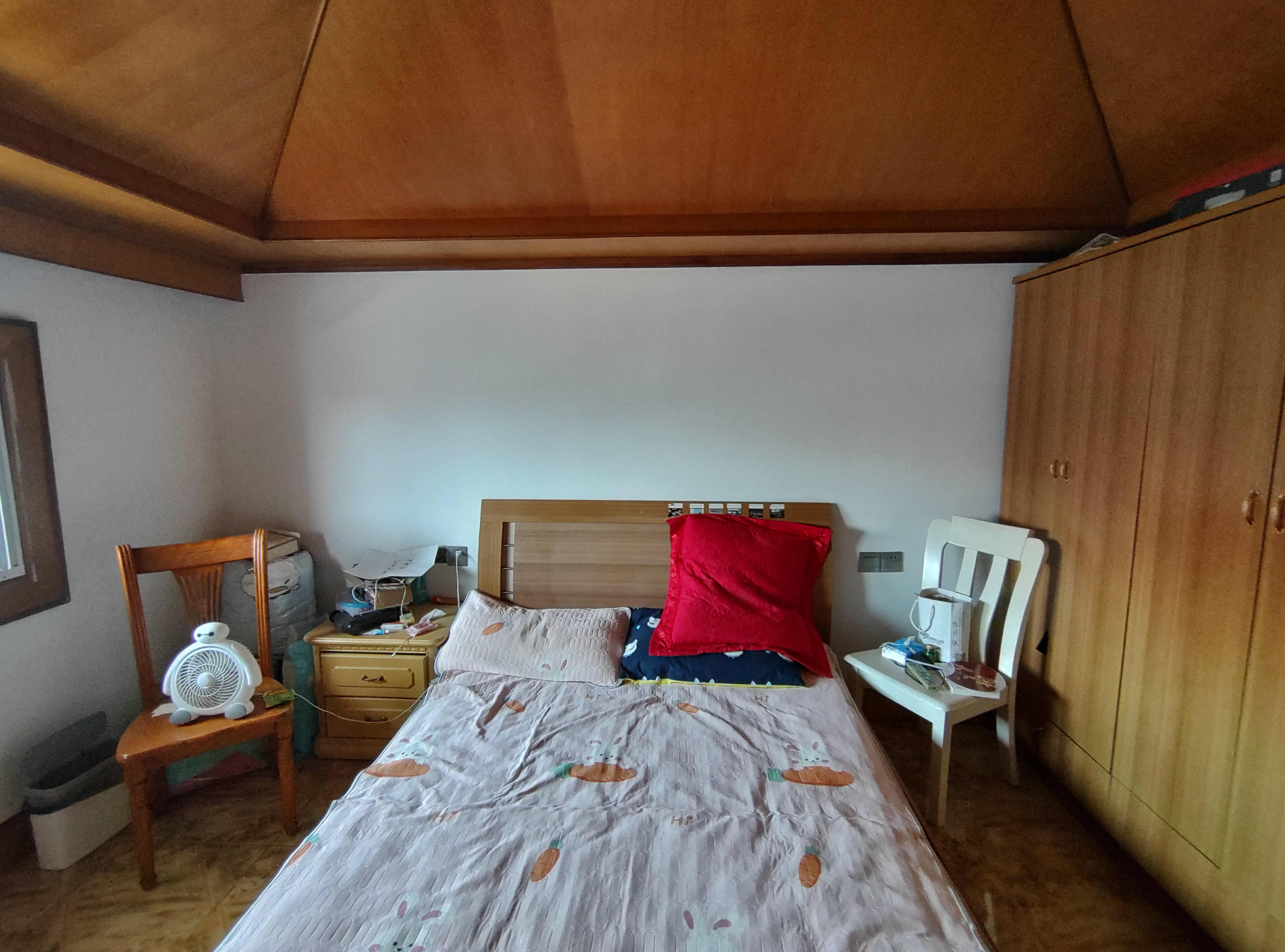 郭里园 4室2厅1卫 70.19m&sup2;