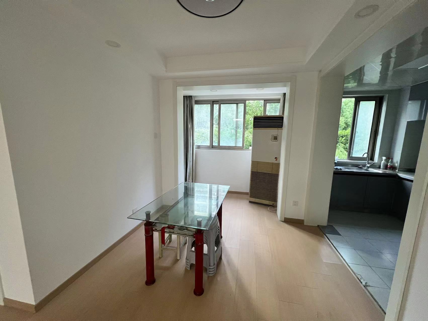 濠滨花园 3室2厅2卫 128m&sup2;