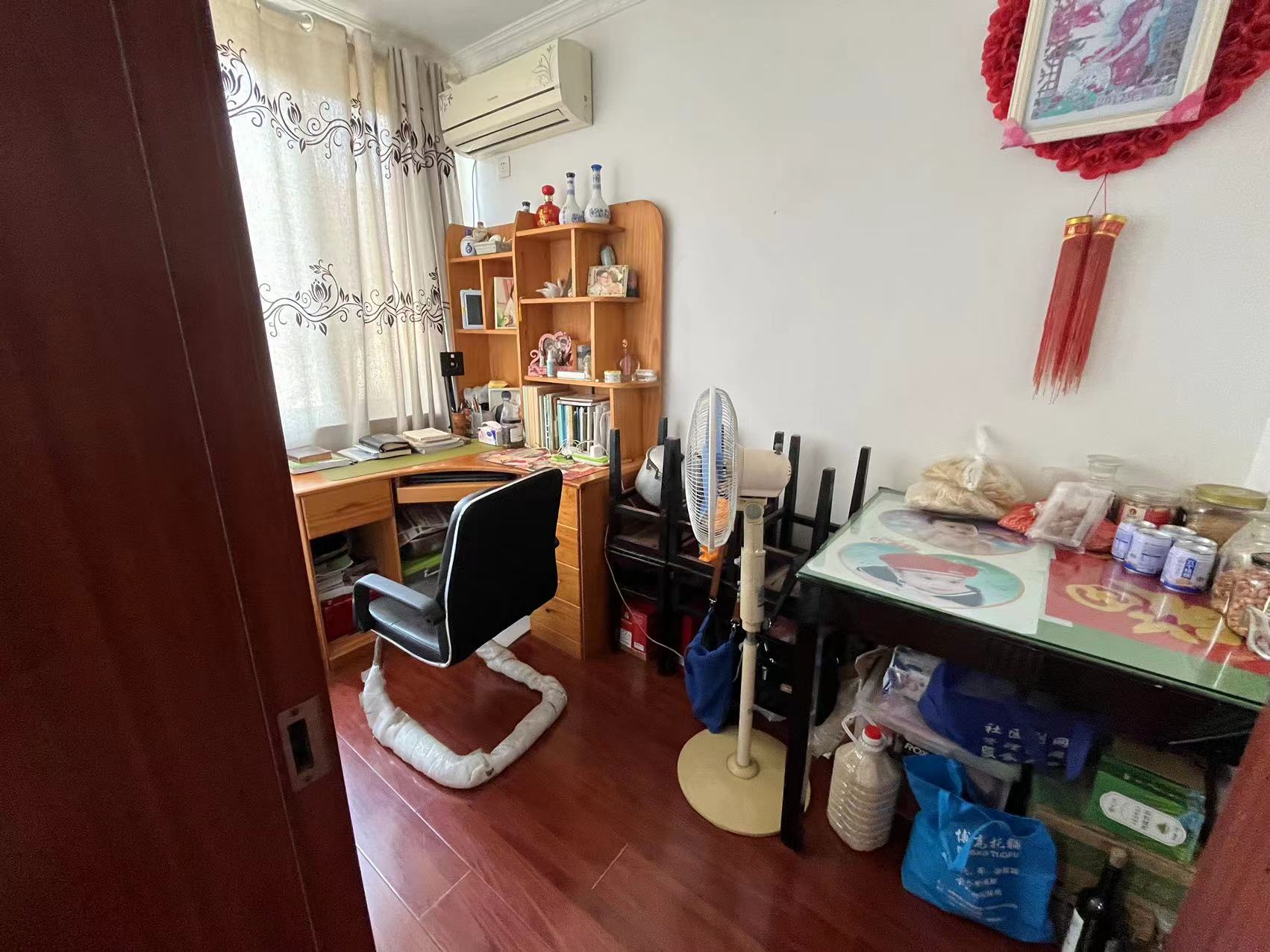 外滩小区 3室2厅1卫 107.80m&sup2;