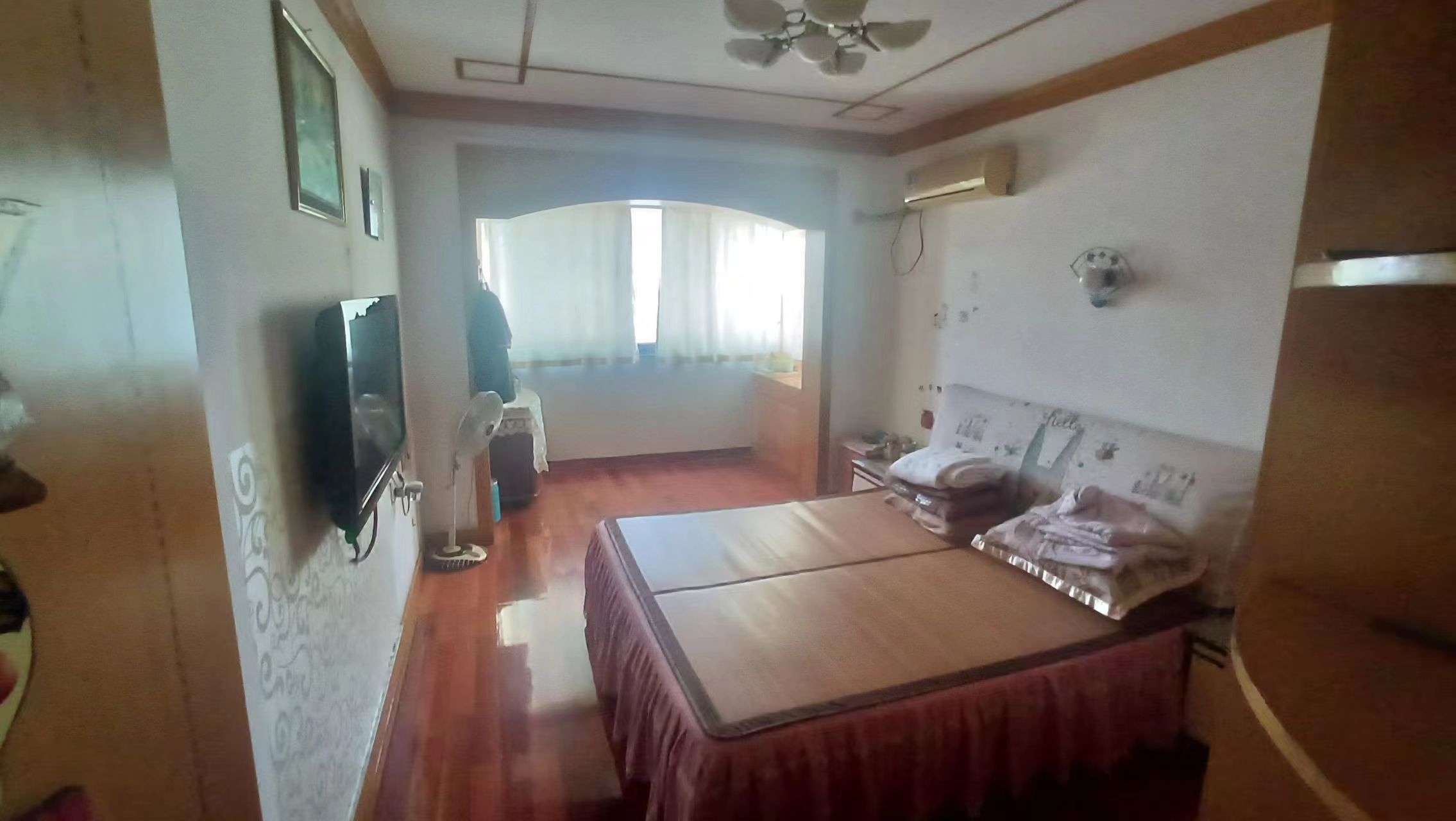 绿苑 3室2厅2卫 141.54m&sup2;