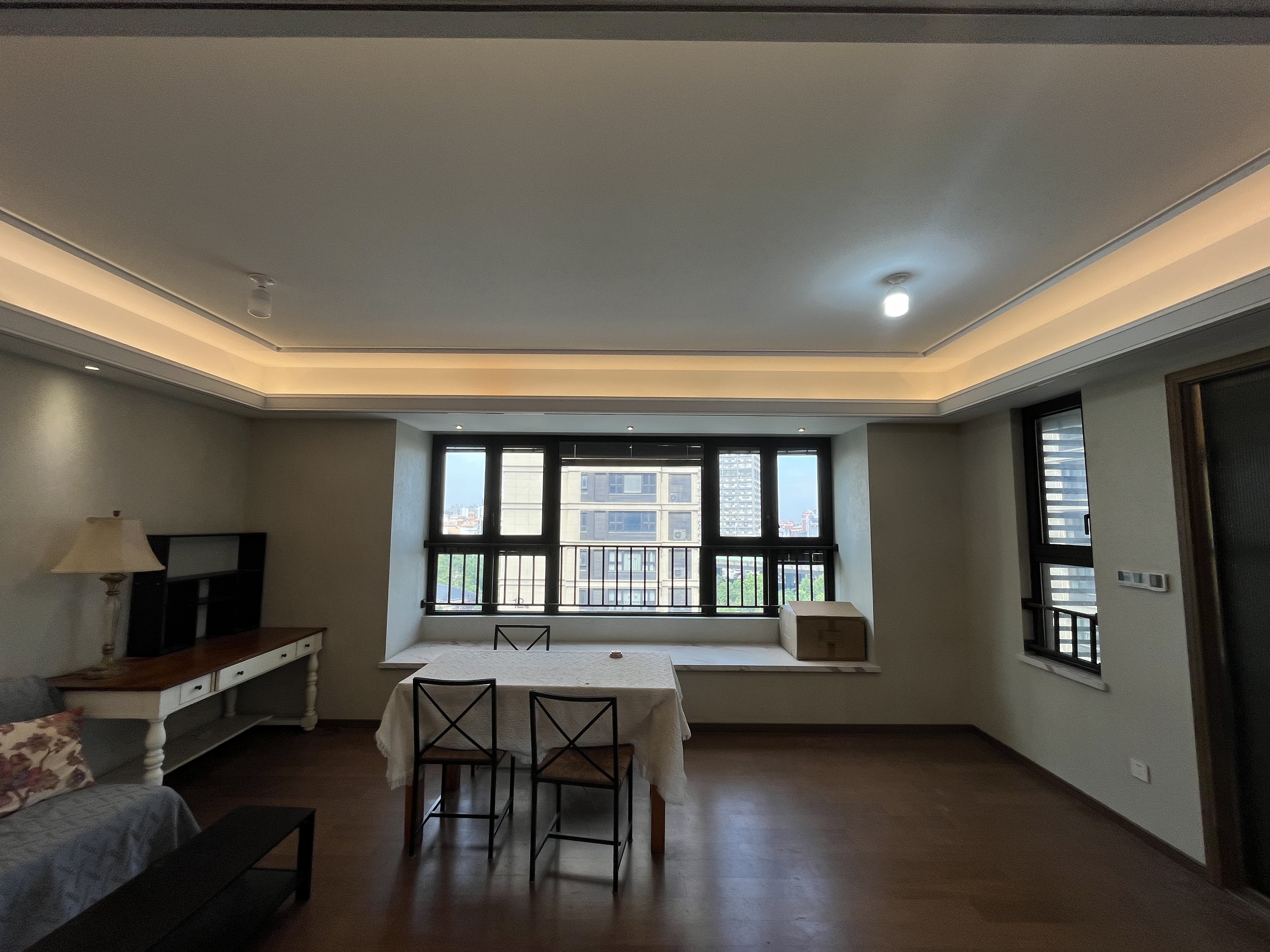 绿城沁园 3室2厅2卫 116m&sup2;