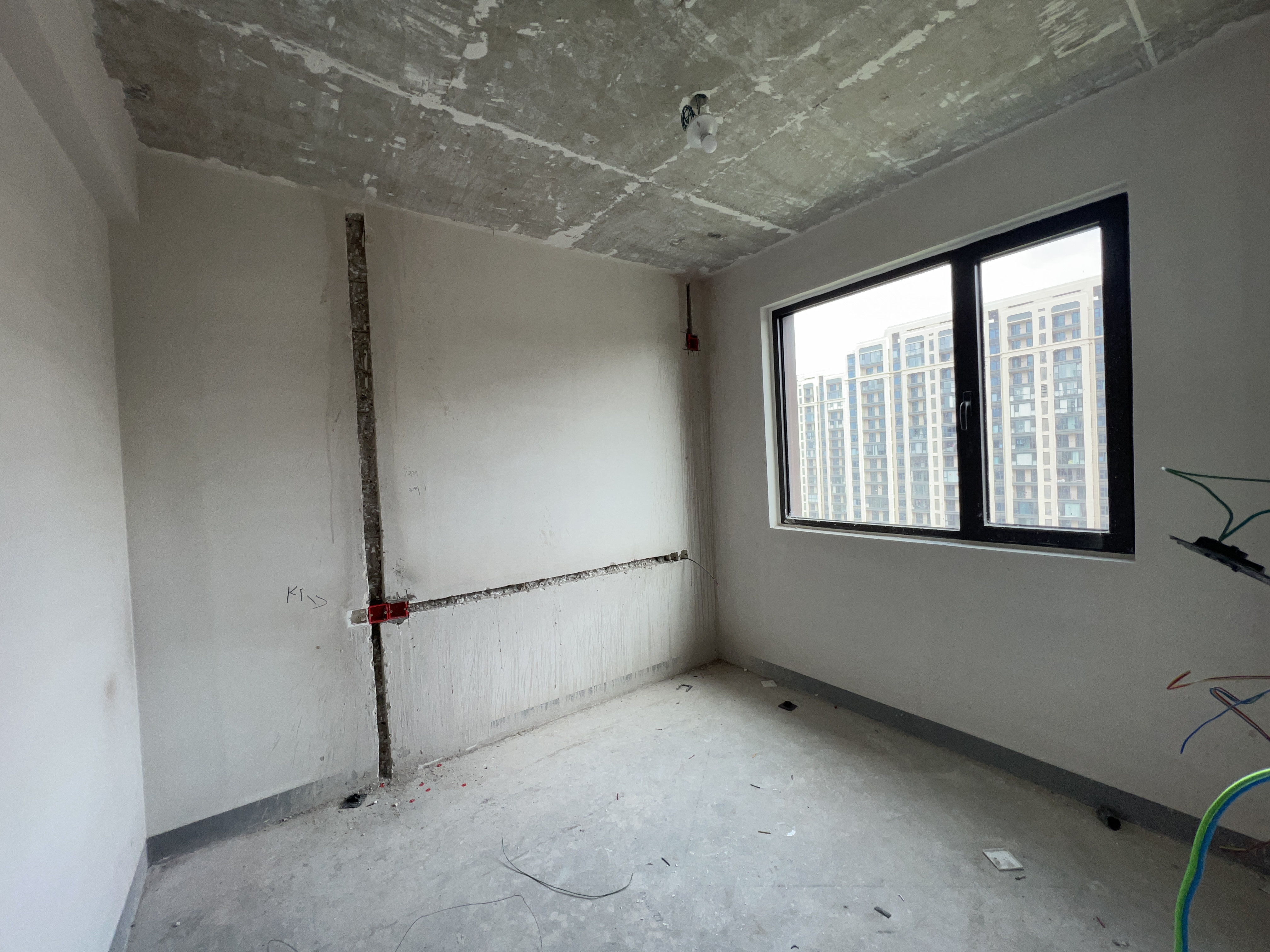建发御珑湾 4室2厅2卫 143m²