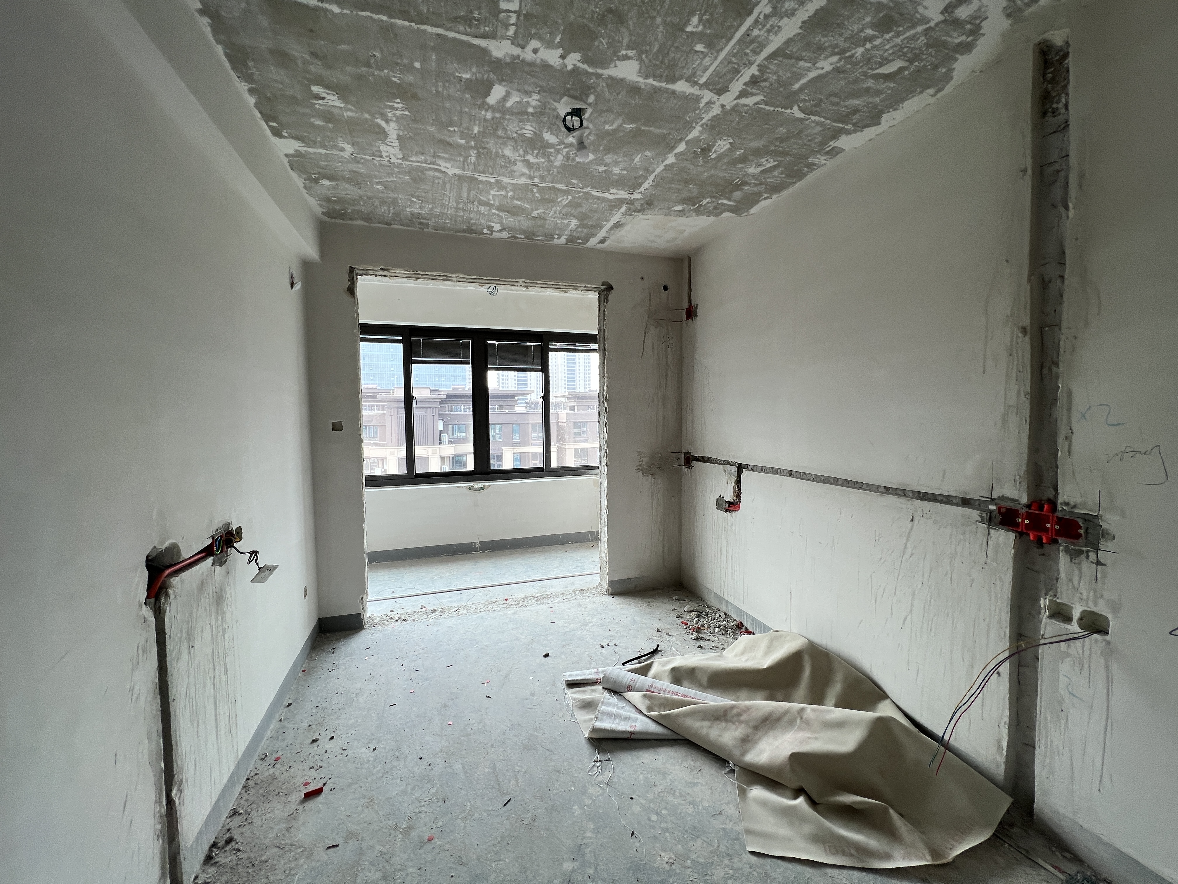 建发御珑湾 4室2厅2卫 143m²