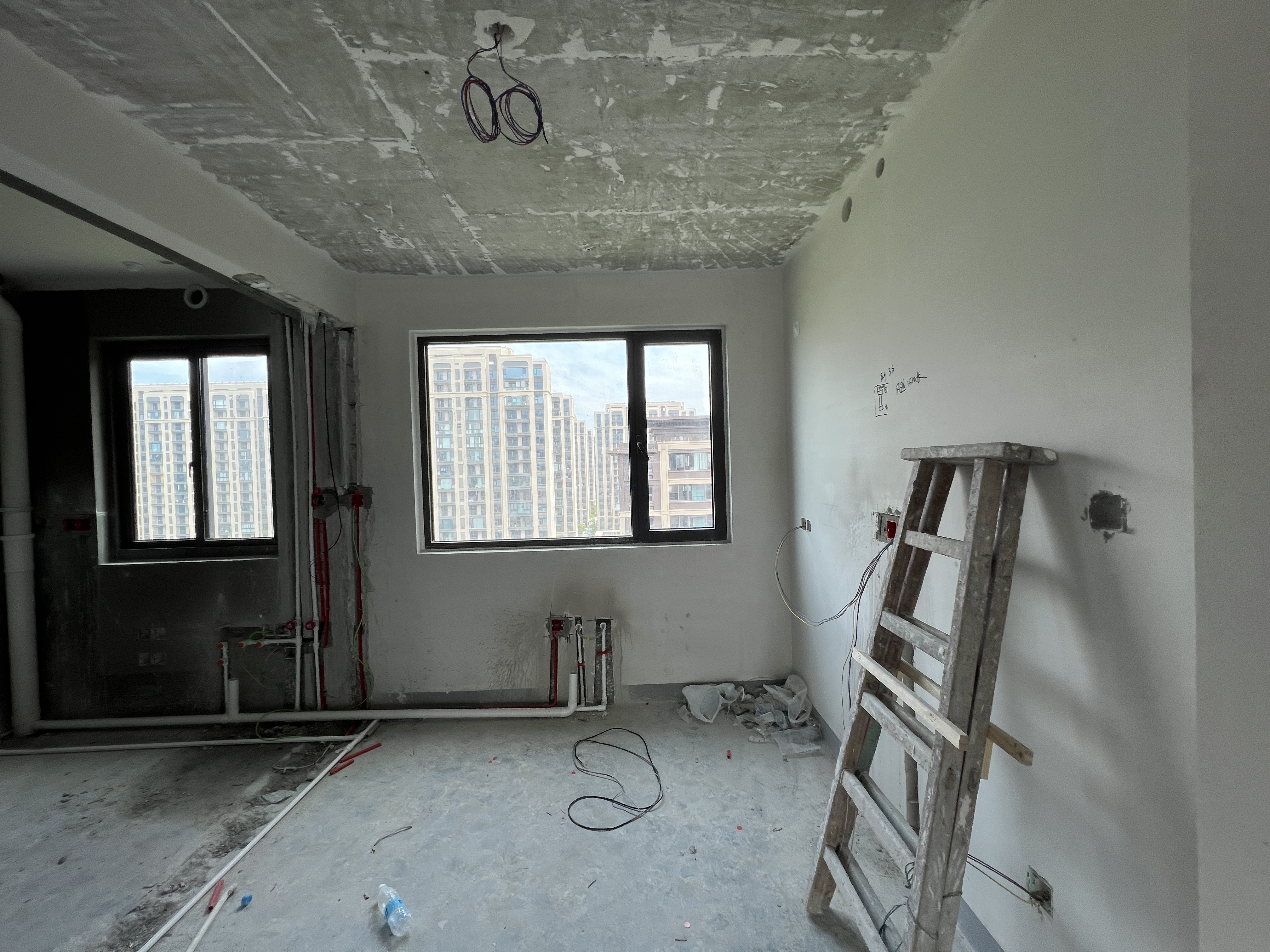 建发御珑湾 4室2厅2卫 143m²