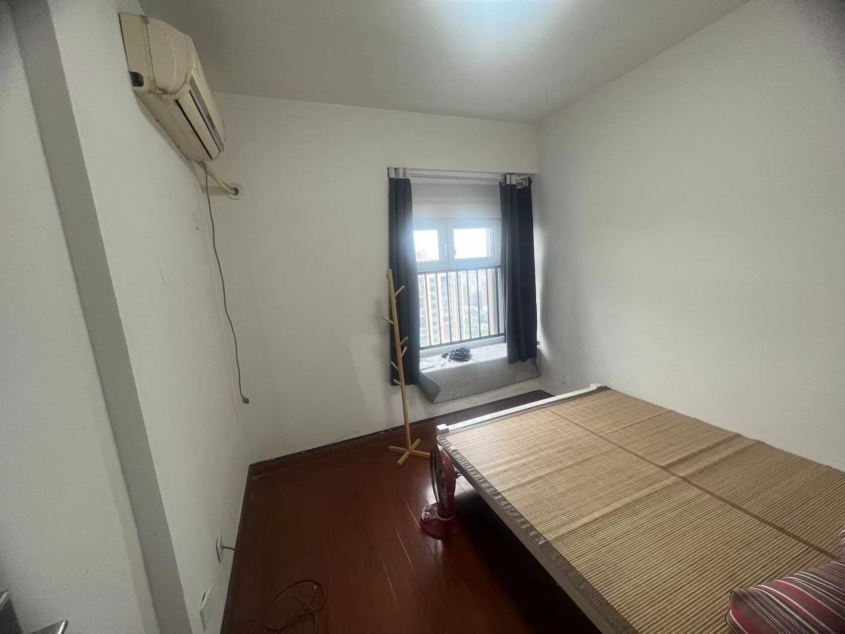南山国际社区 2室2厅1卫 98m&sup2;