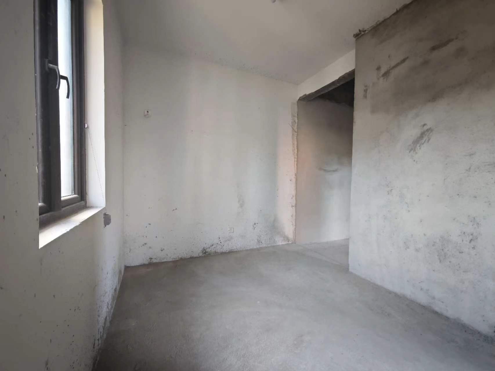星湖郡 4室1厅3卫 370.70m&sup2;