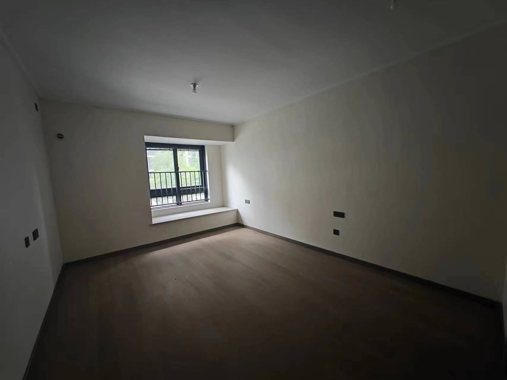 万科翡翠东第 3室2厅2卫 130m&sup2;