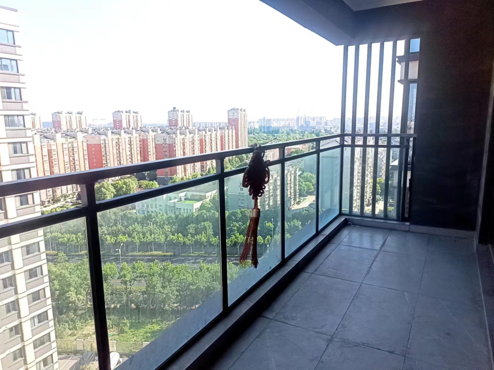 万科翡翠东第 3室2厅2卫 130m&sup2;