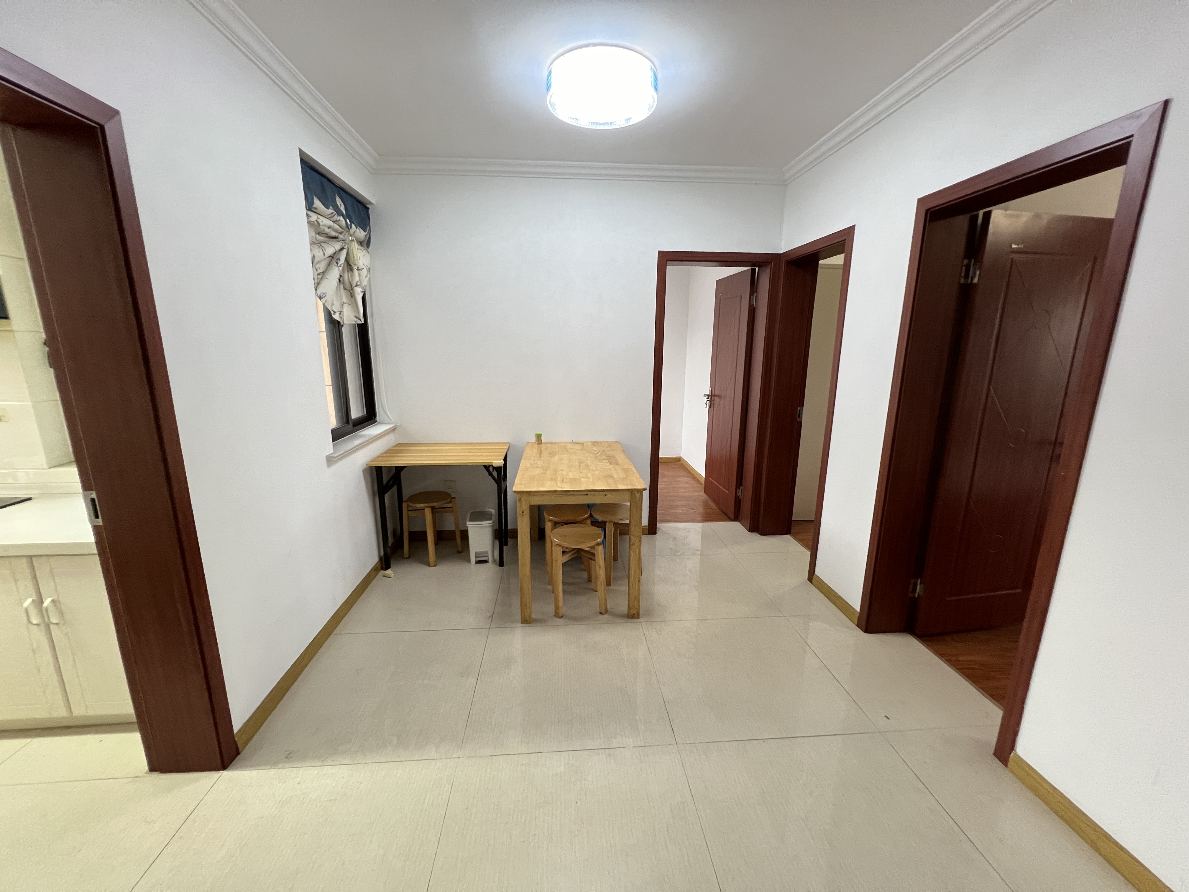 海港新村 3室1厅1卫 79m²