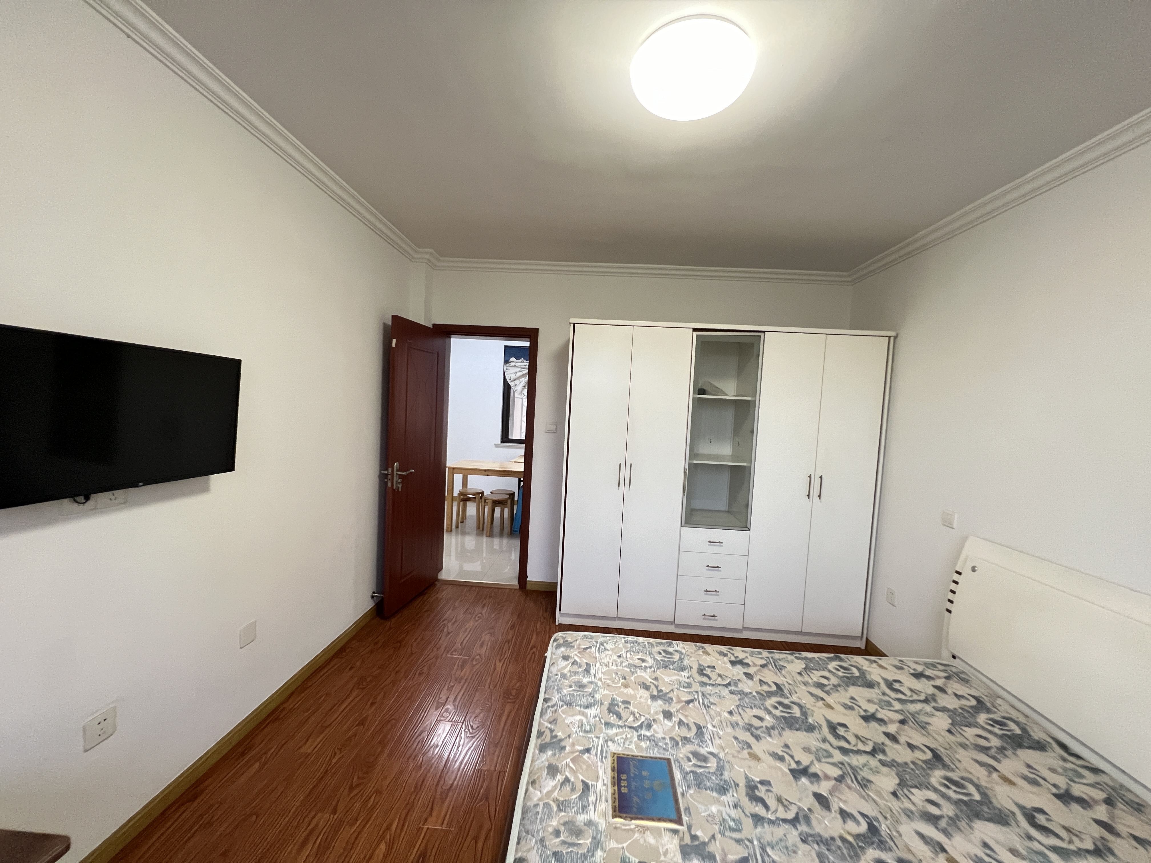 海港新村 3室1厅1卫 79m&sup2;