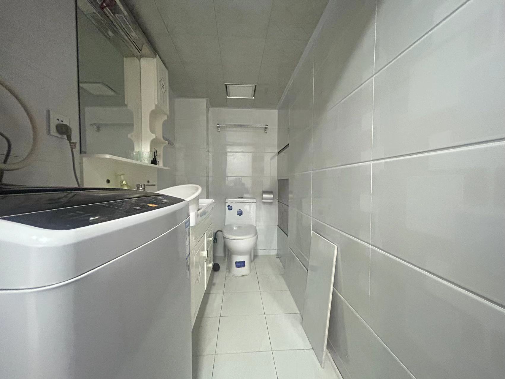 宏景大厦 3室2厅2卫 110.00m&sup2;
