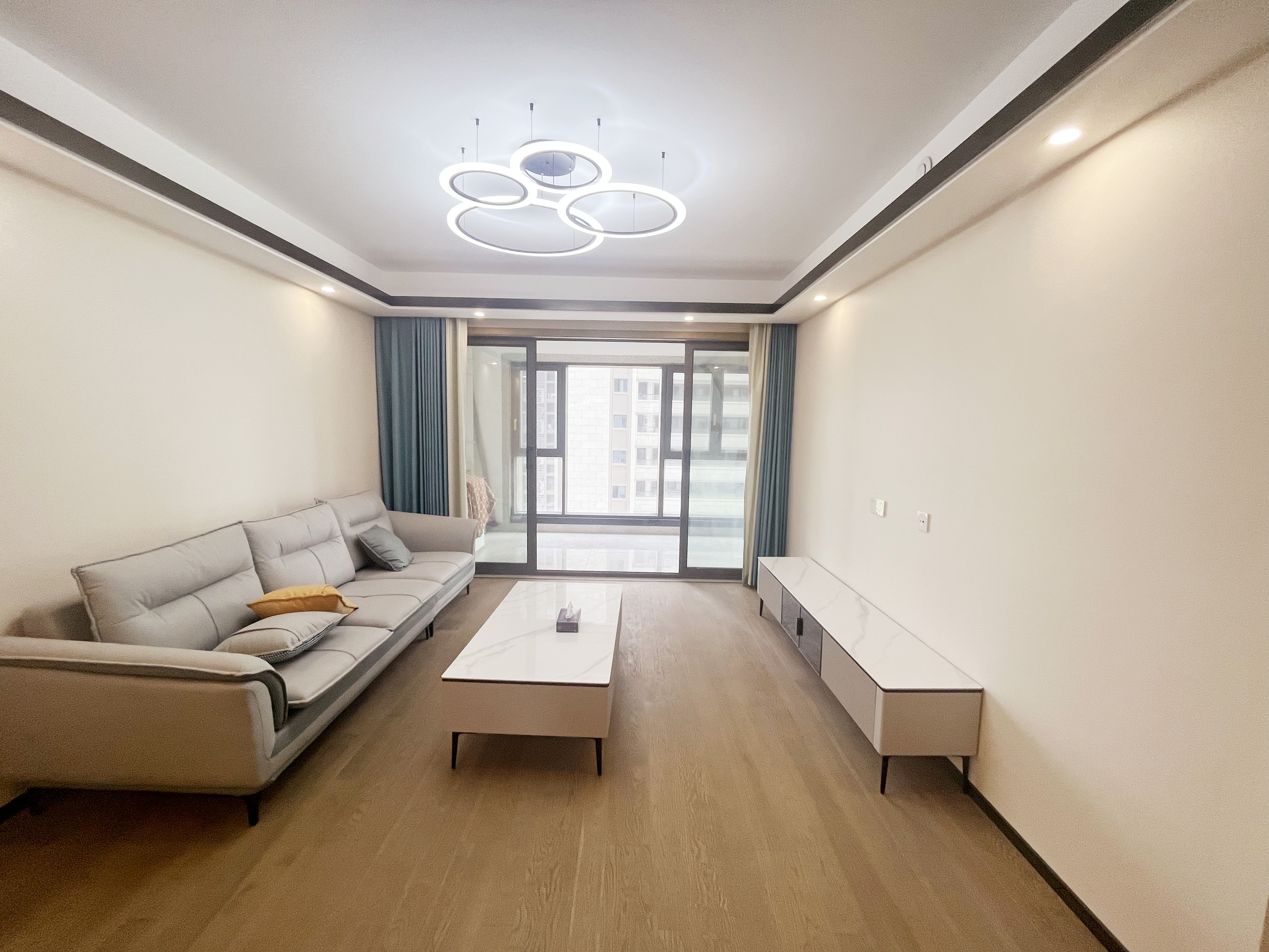远创东樾 3室2厅1卫 106m²