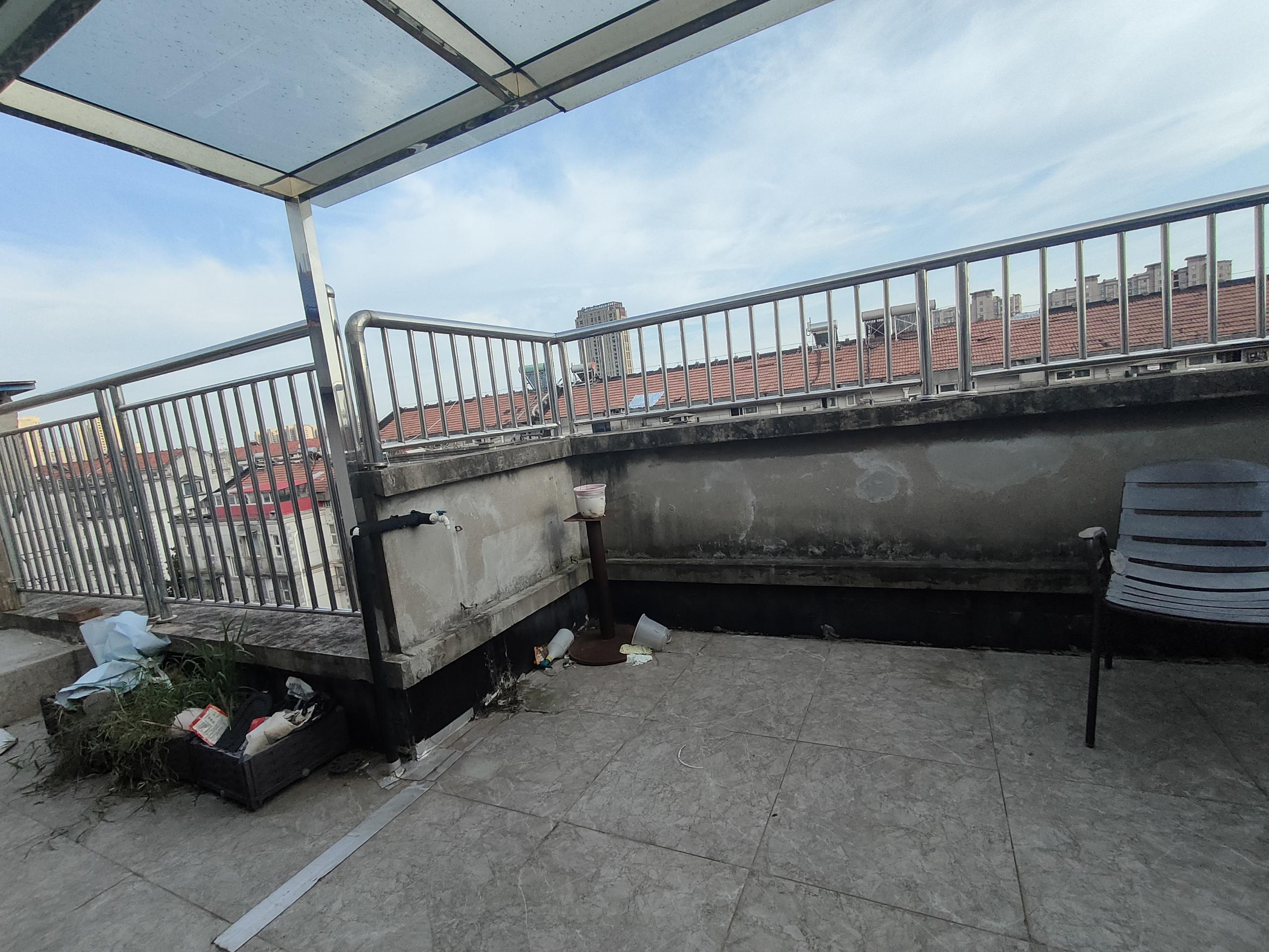 德民花苑东区 3室2厅1卫 121m&sup2;