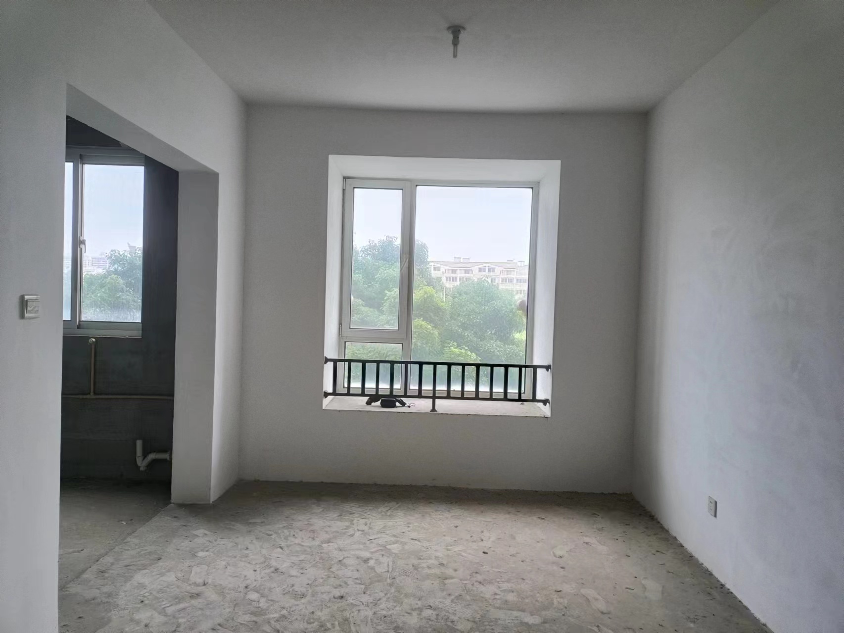 中南世纪花城二期 3室2厅1卫 124.78m²