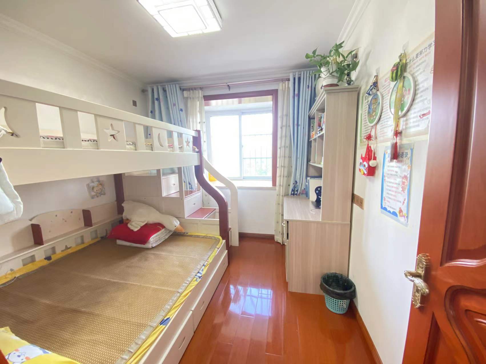 颐景苑 2室1厅1卫 92.7m&sup2;