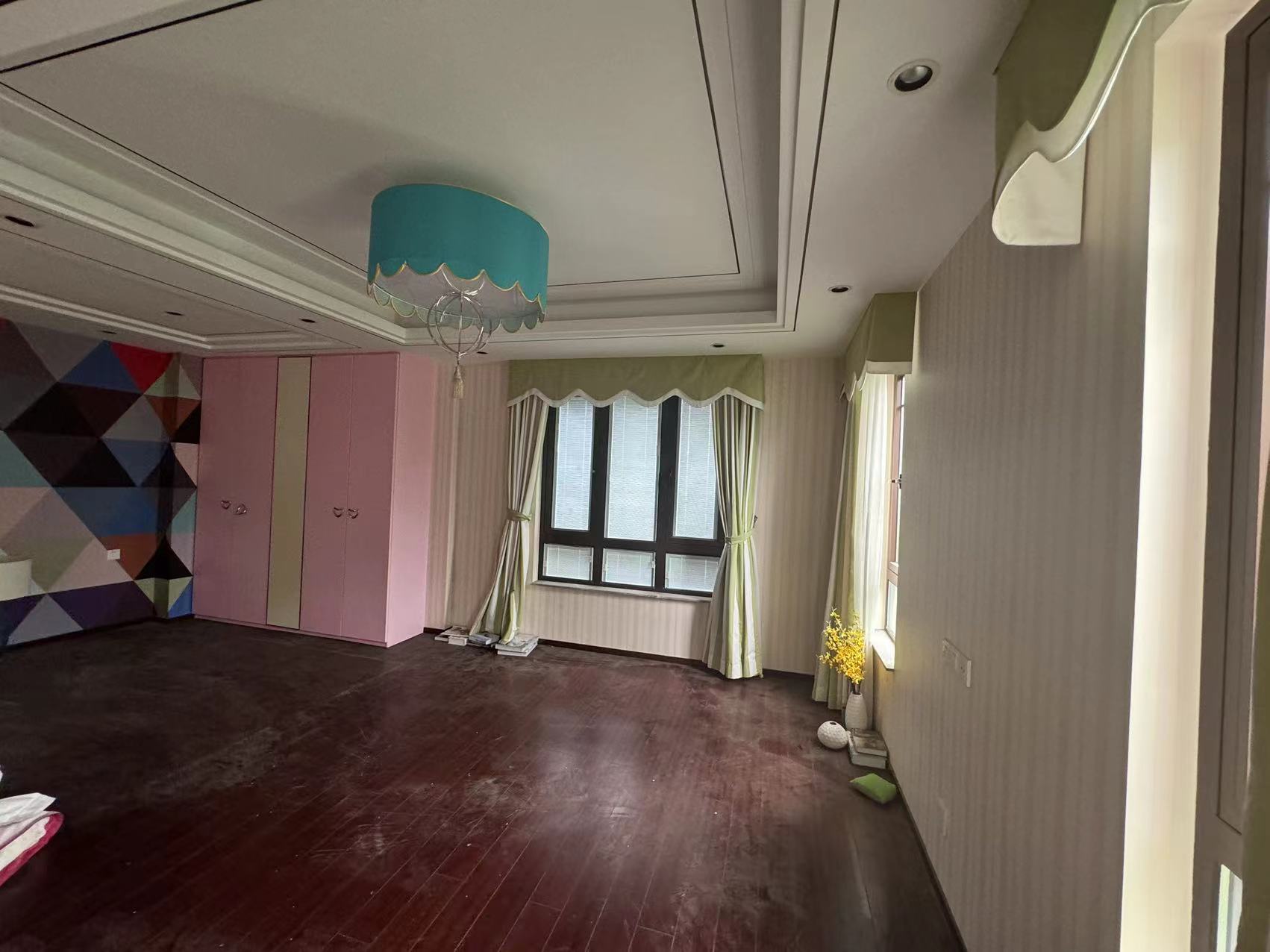 九间堂山居 5室3厅5卫 256.84m&sup2;