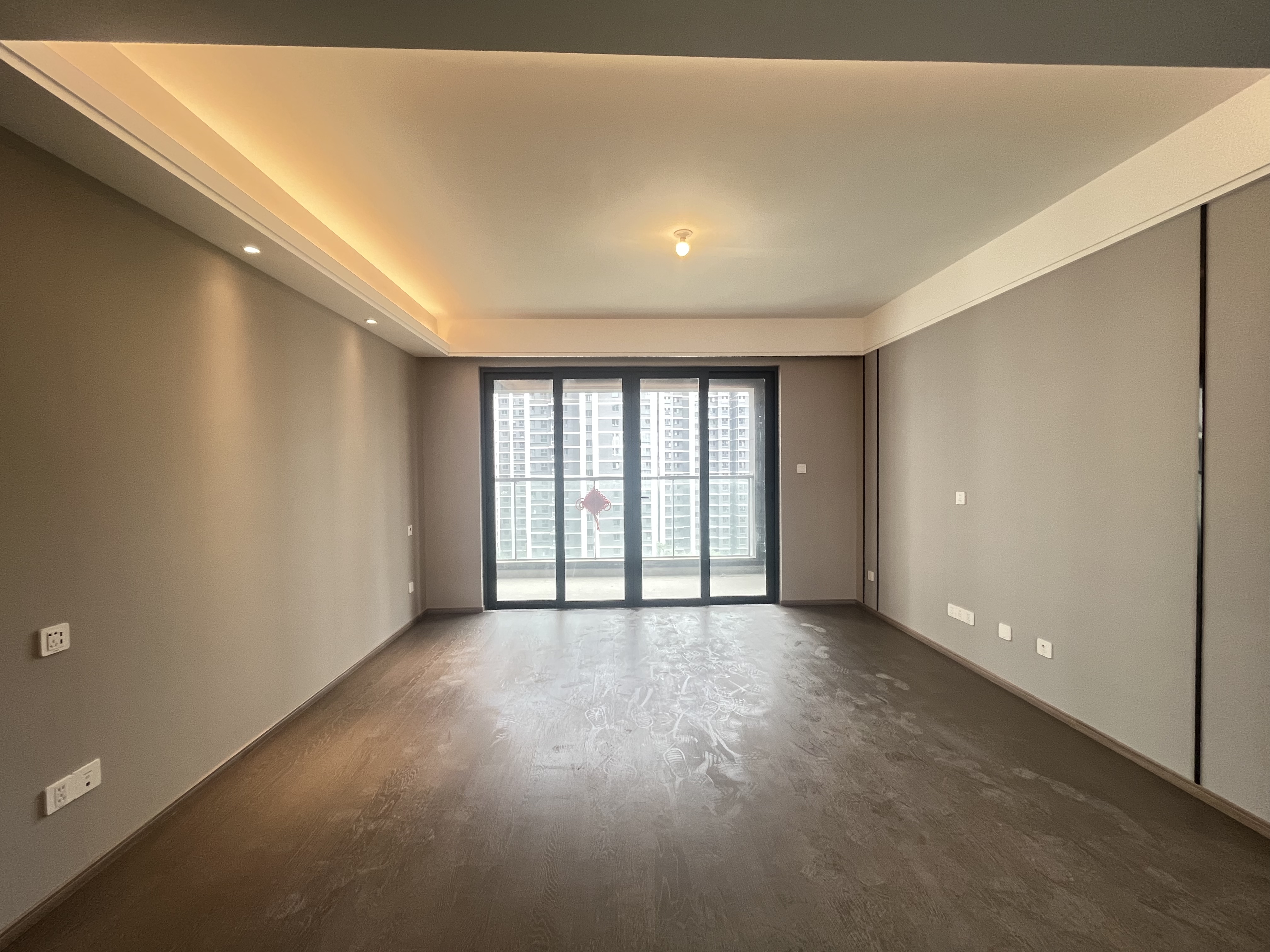 融创时代中心 4室2厅3卫 143m²