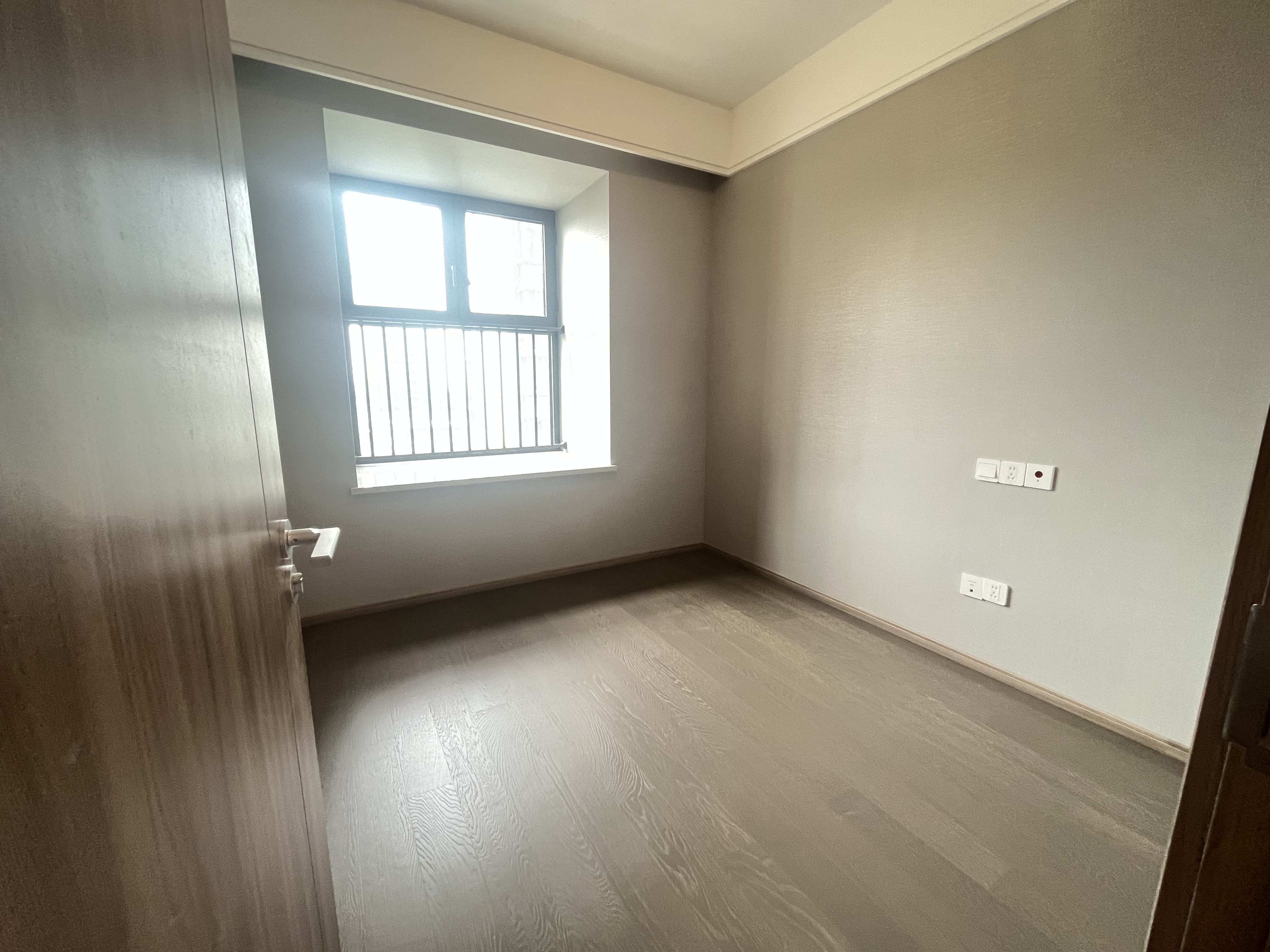 融创时代中心 4室2厅2卫 140m&sup2;