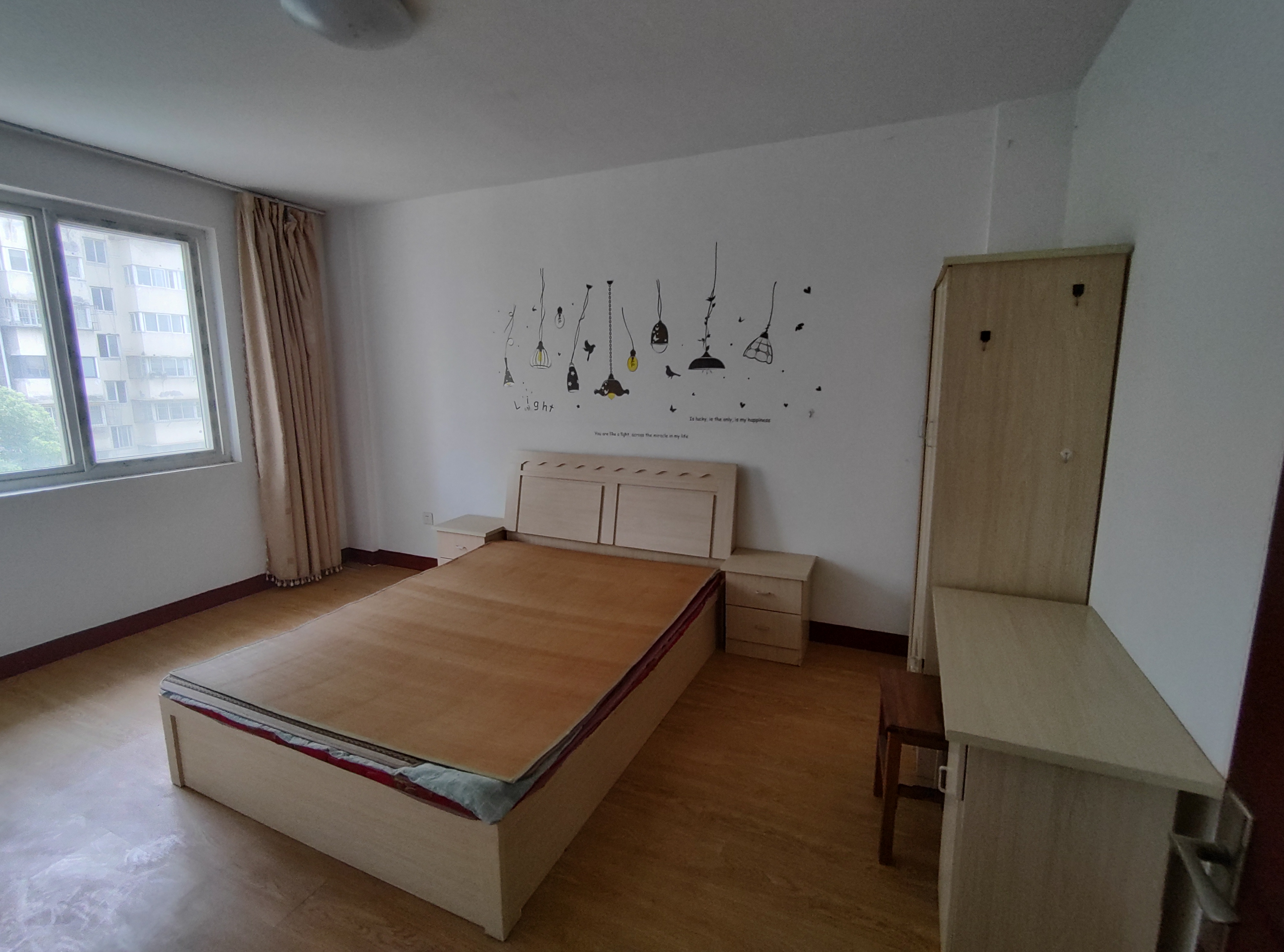 天勤家园 3室2厅2卫 138.91m&sup2;