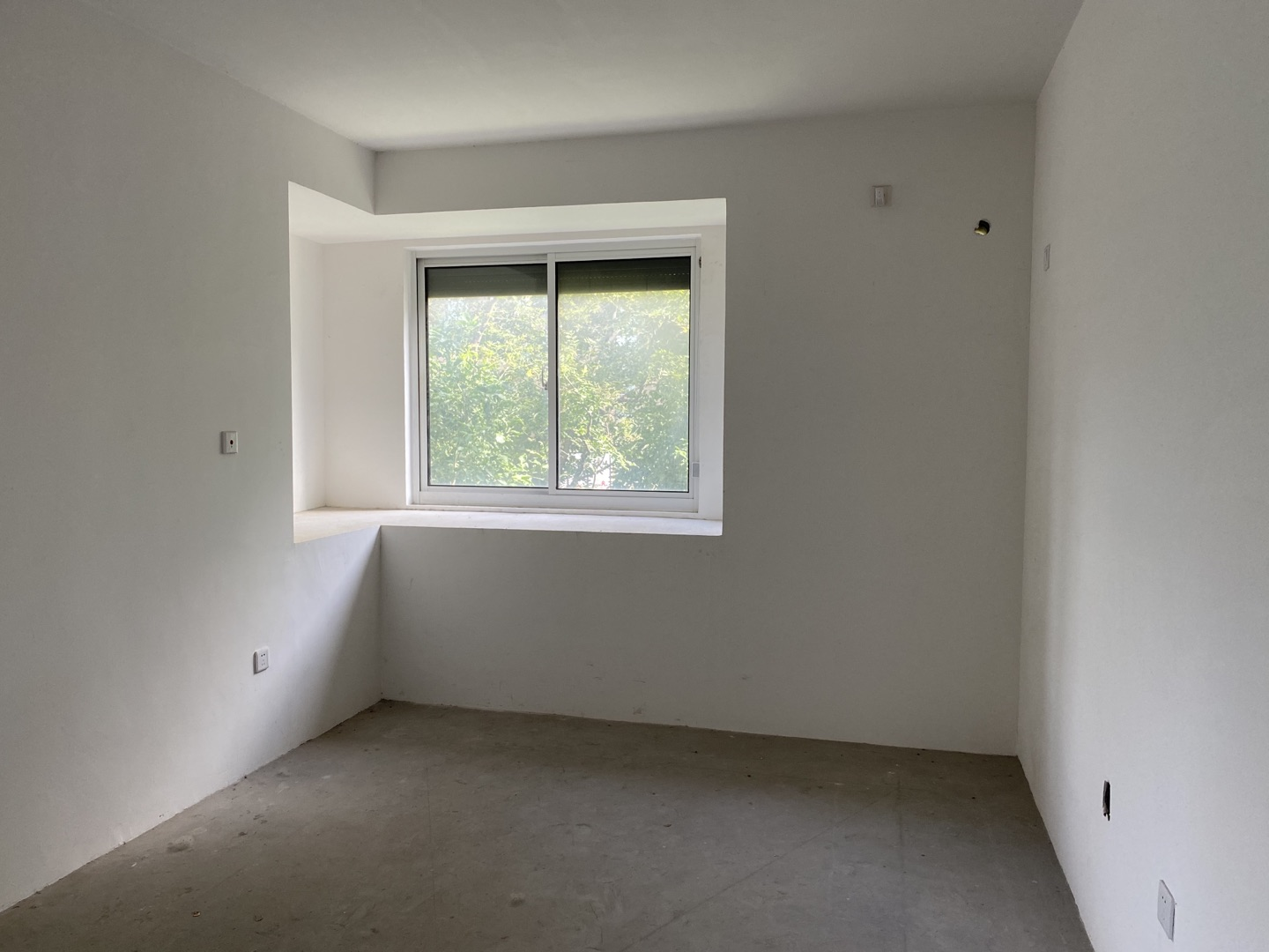 湖滨华庭 3室2厅1卫 120.00m&sup2;