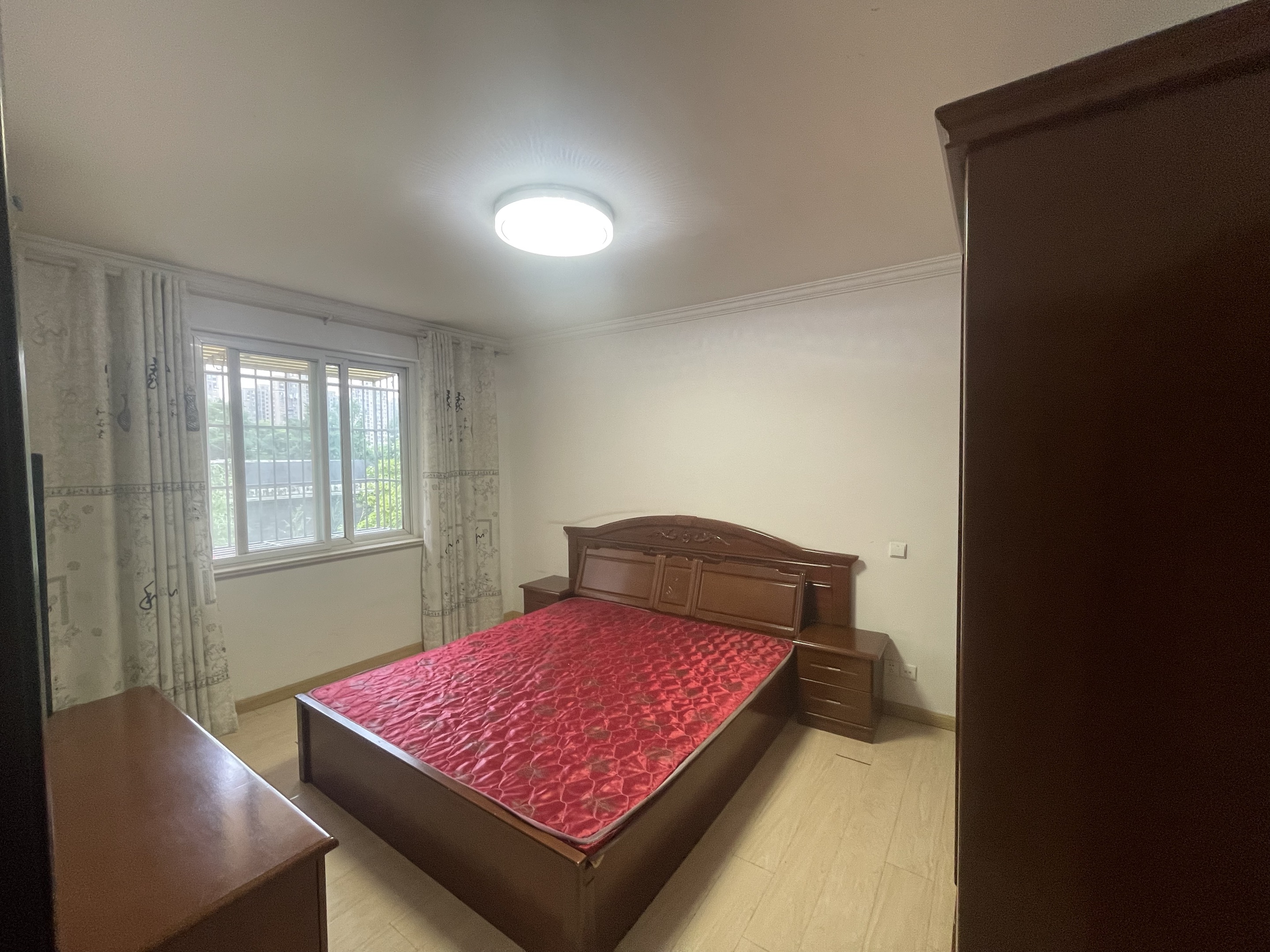 锦安花园 3室2厅1卫 104m&sup2;