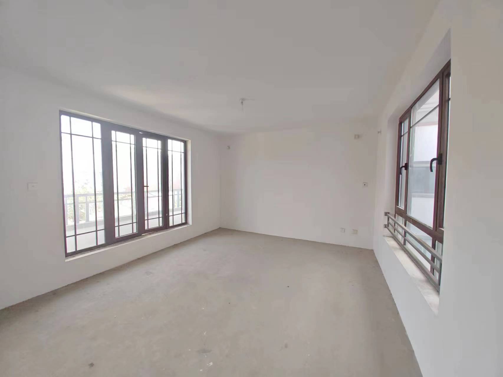 九间堂山居 4室2厅2卫 323.86m&sup2;