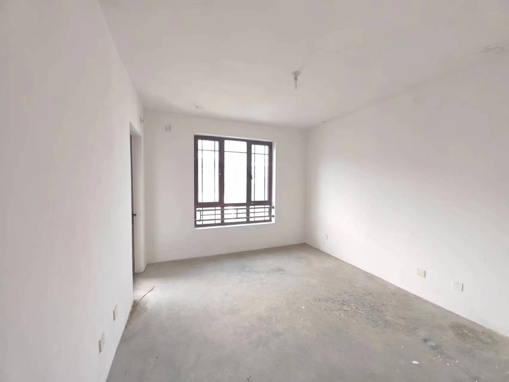 九间堂山居 4室2厅2卫 323.86m&sup2;