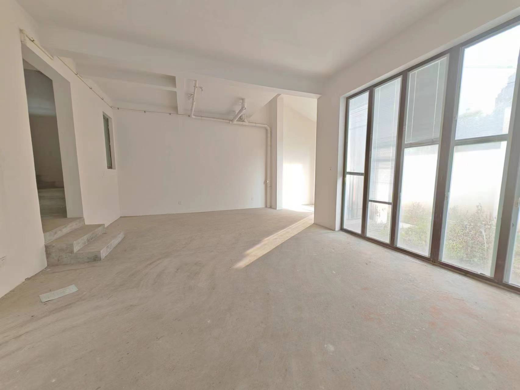 九间堂山居 4室2厅2卫 323.86m&sup2;