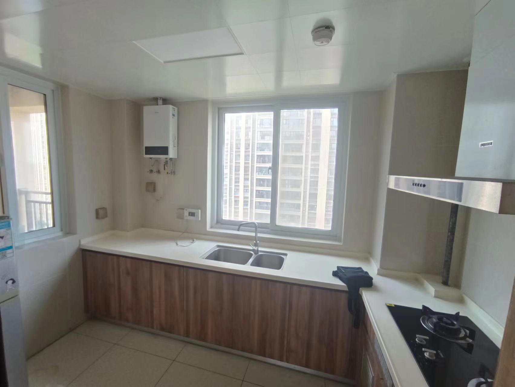 世茂九龙庭 3室2厅2卫 125m&sup2;