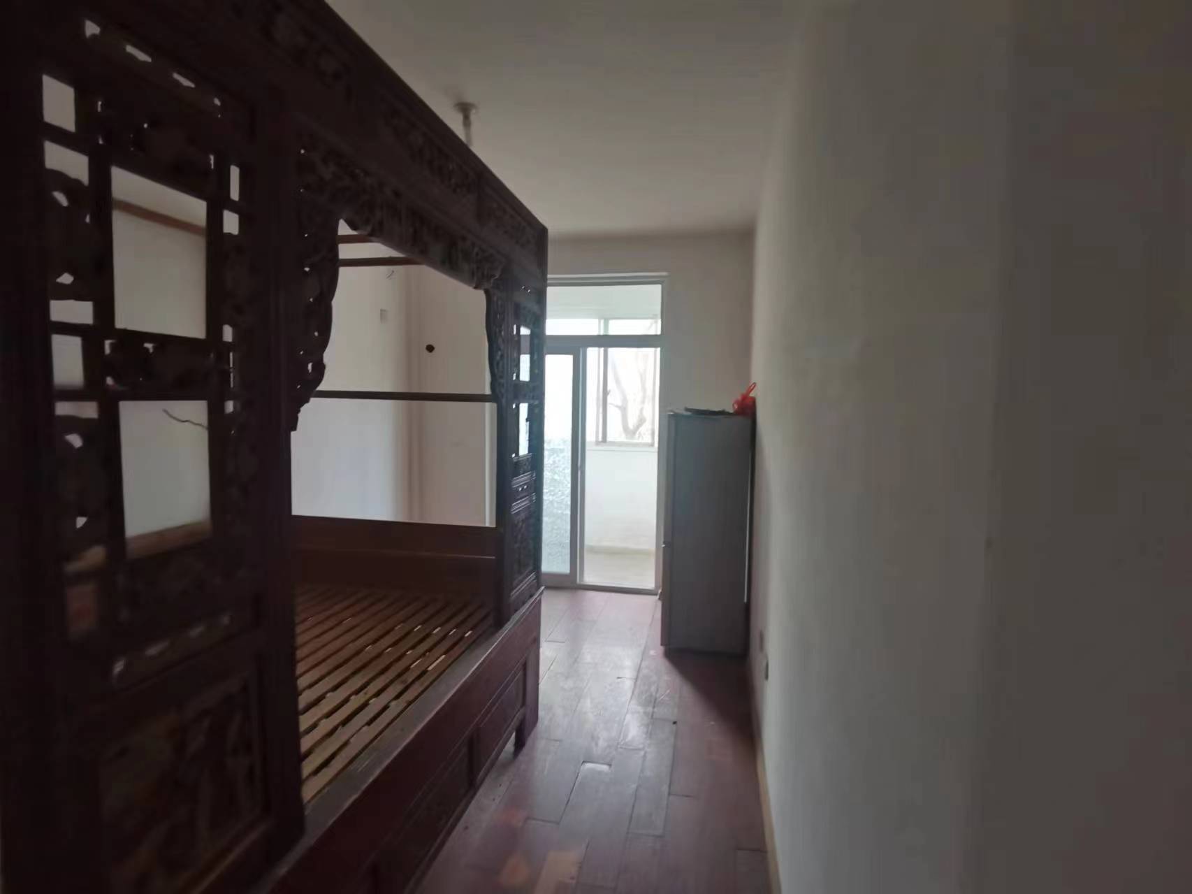 天霞苑 2室2厅1卫 75.00m&sup2;
