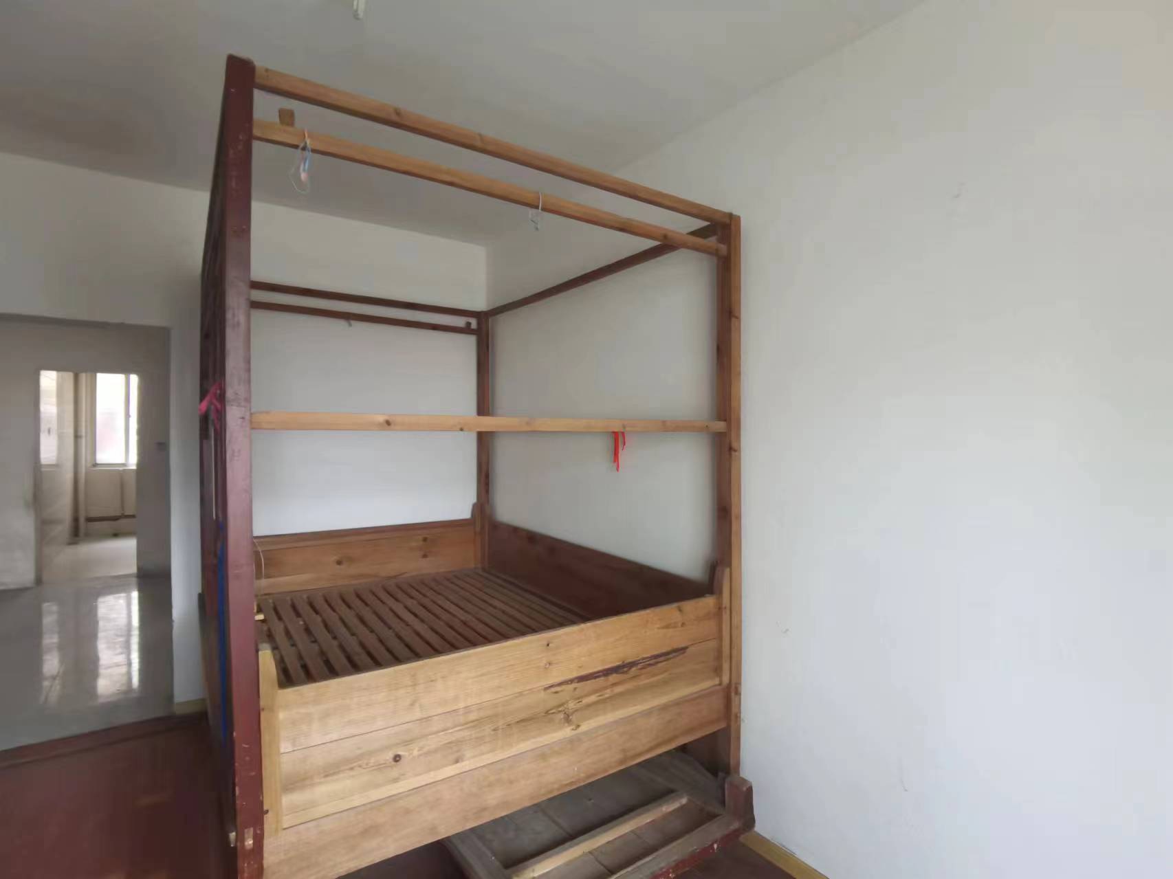 天霞苑 2室2厅1卫 75.00m&sup2;