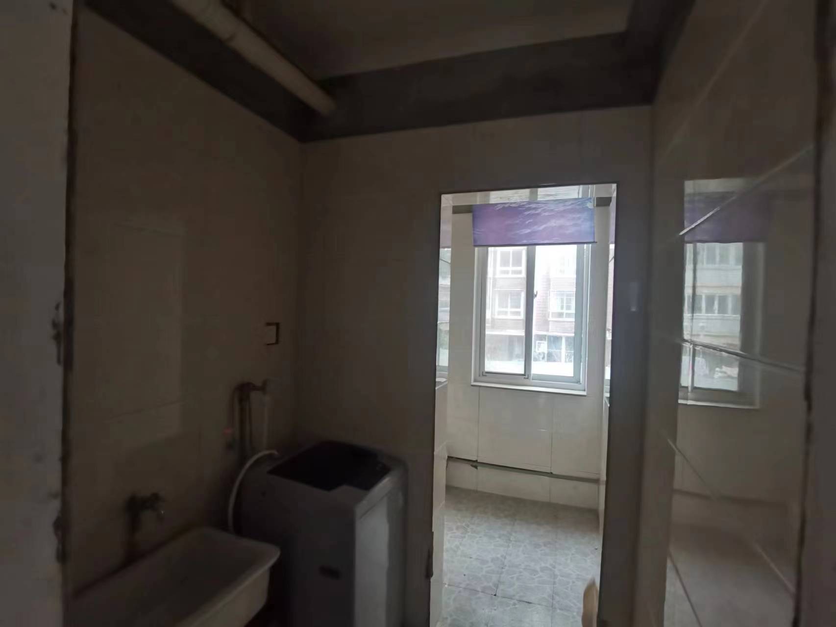 天霞苑 2室2厅1卫 75.00m&sup2;