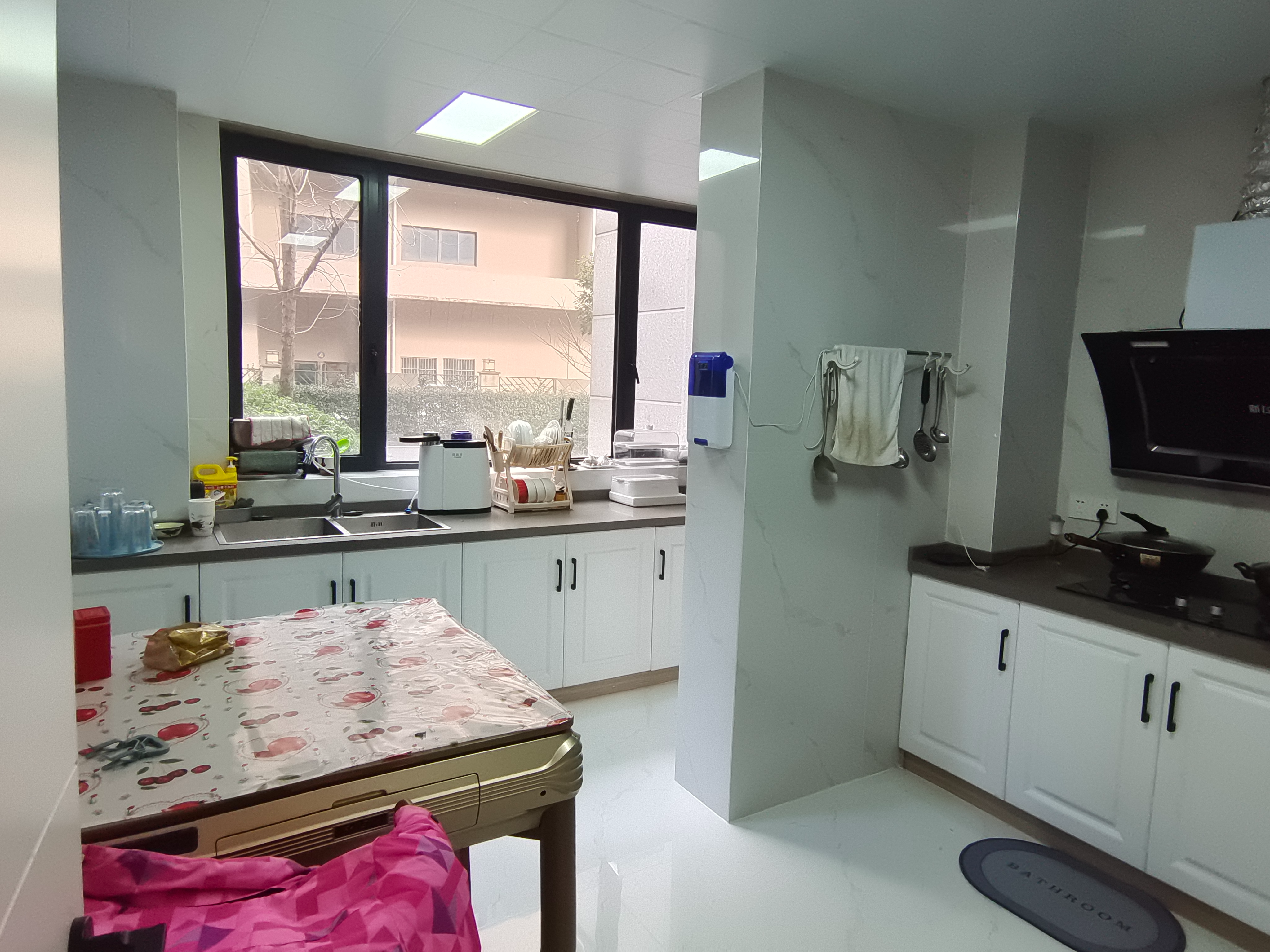 中港城世家 3室2厅2卫 163m&sup2;