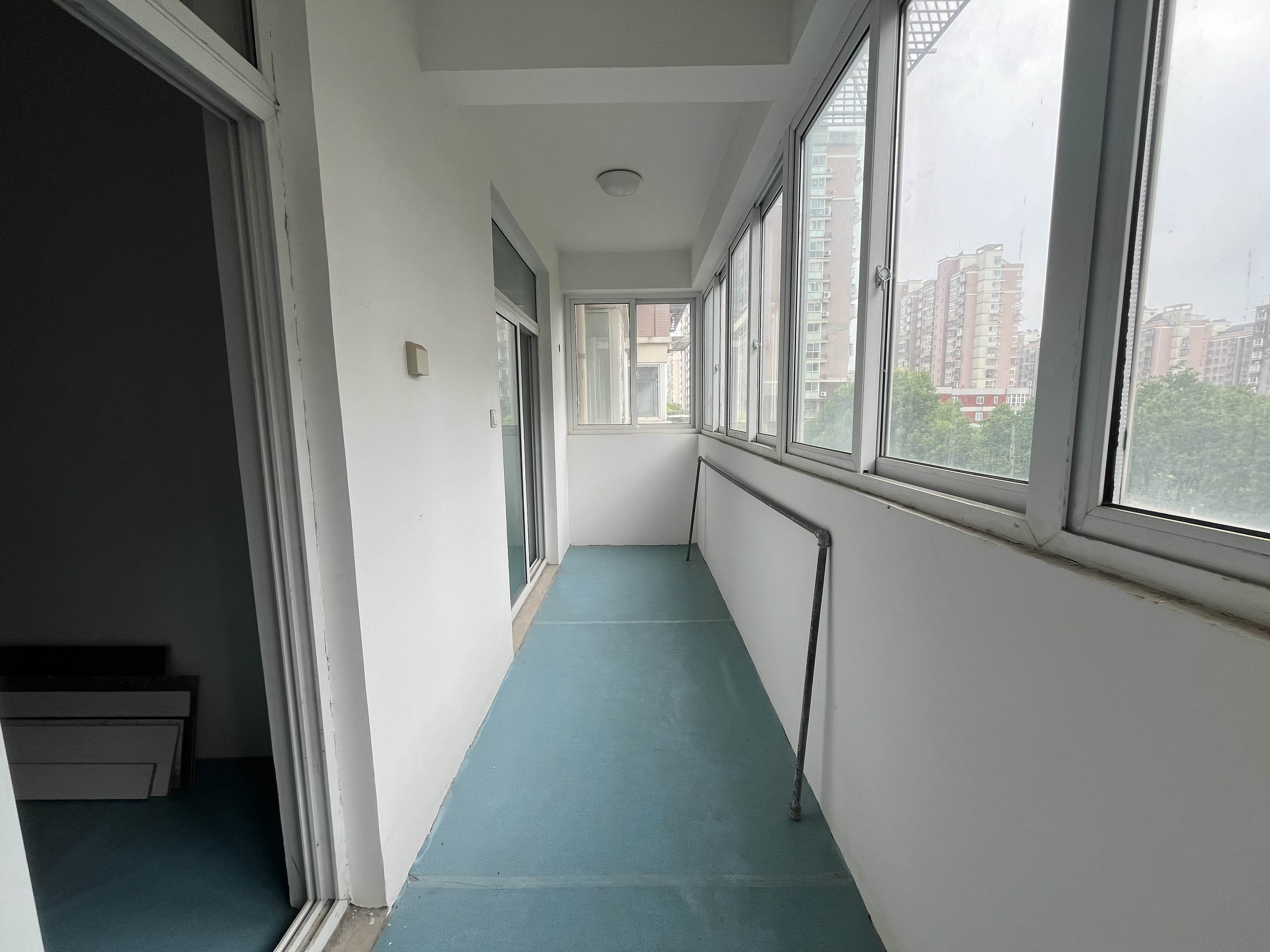 天虹苑 4室2厅1卫 130.00m&sup2;