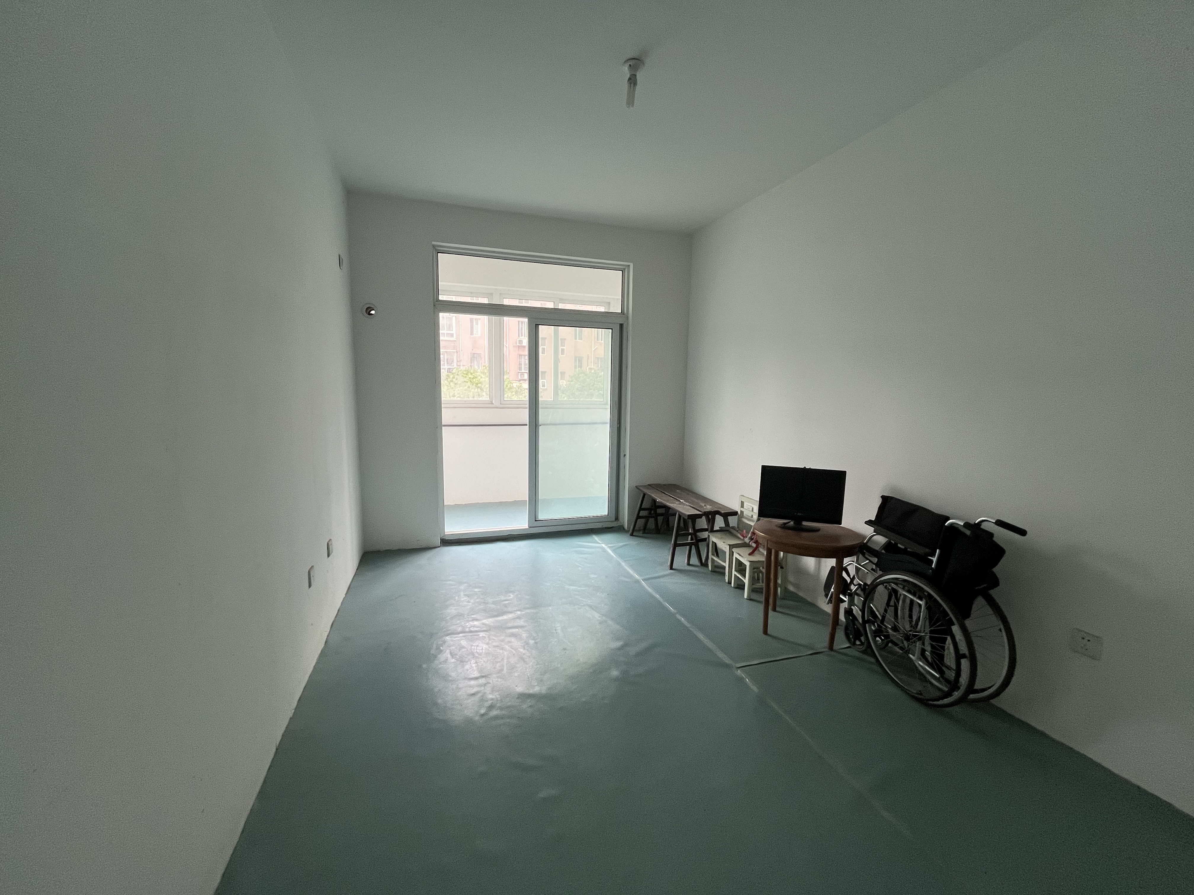 天虹苑 4室2厅1卫 130.00m&sup2;