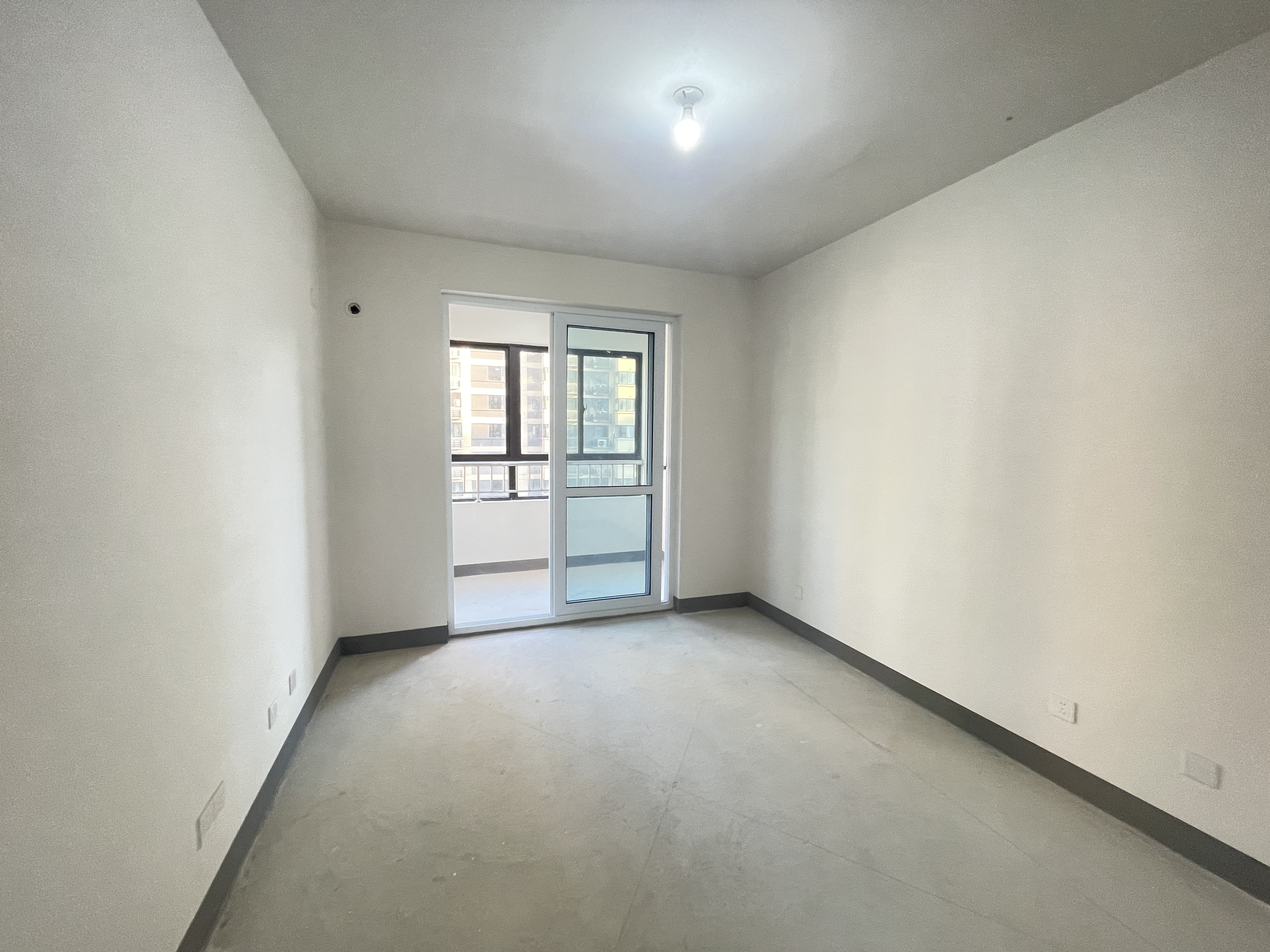 兴石花园 3室1厅1卫 100m&sup2;