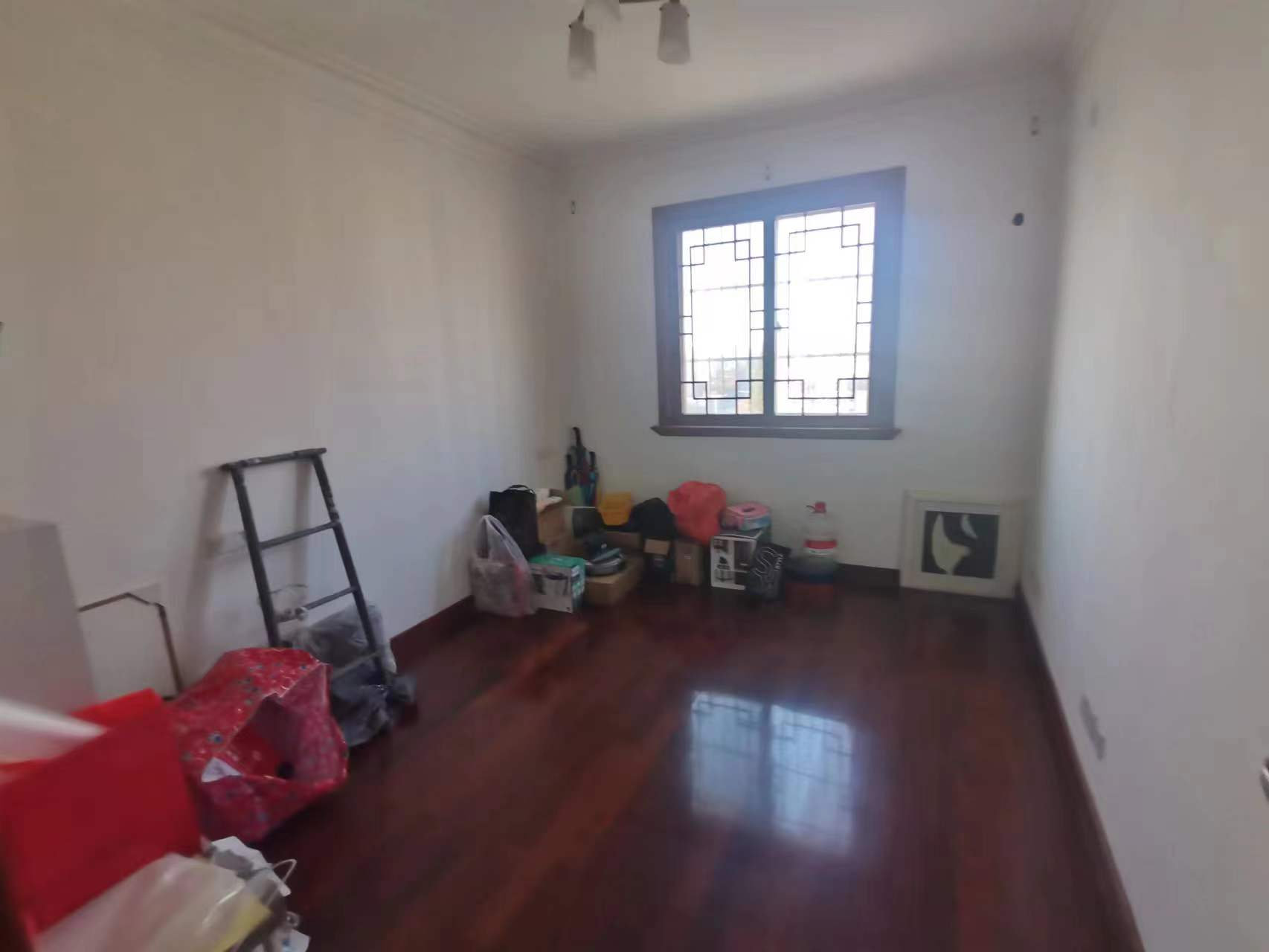 朝晖花园 3室1厅1卫 136.00m&sup2;