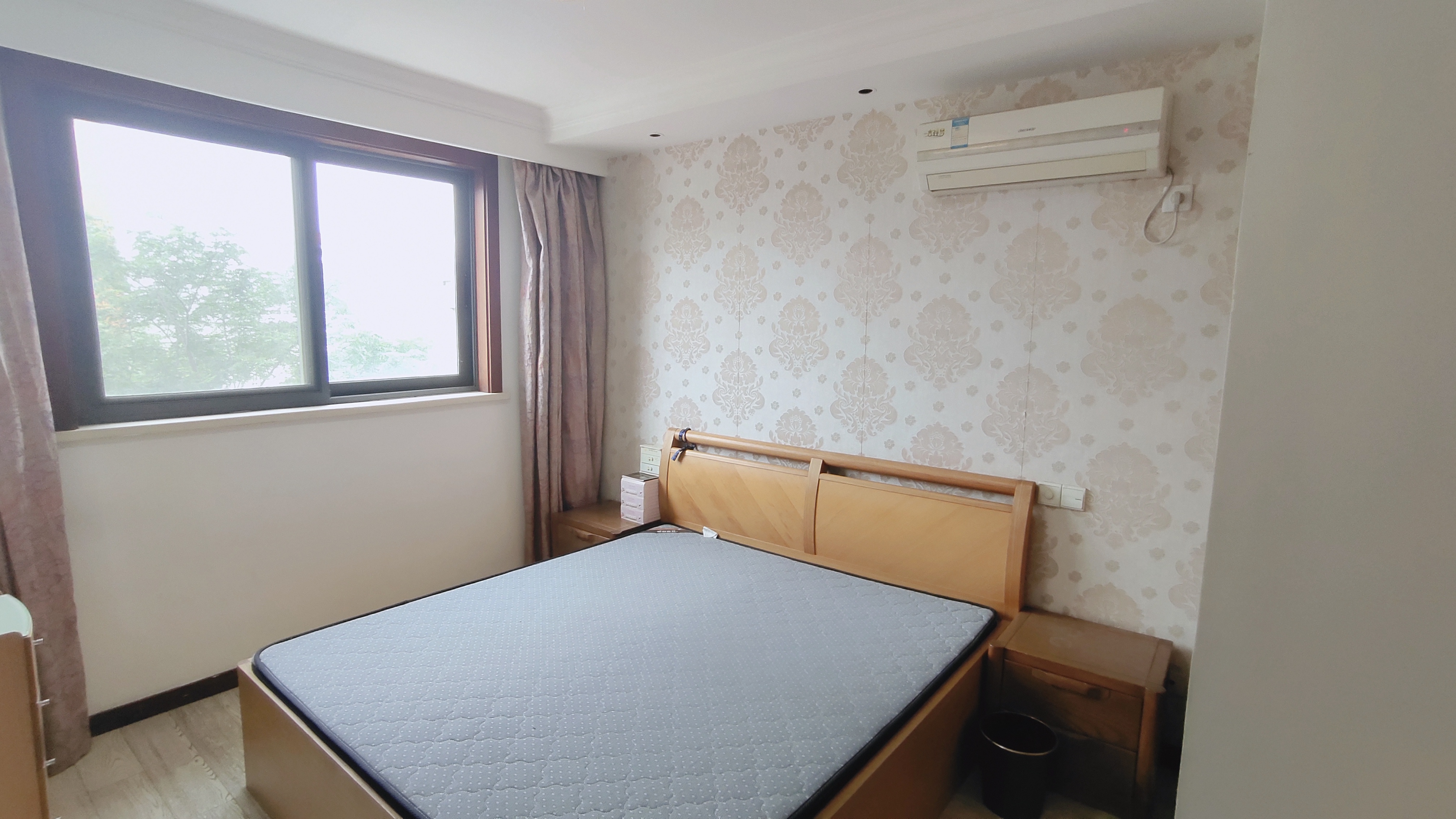 高迪晶城 3室2厅0卫 139.00m&sup2;