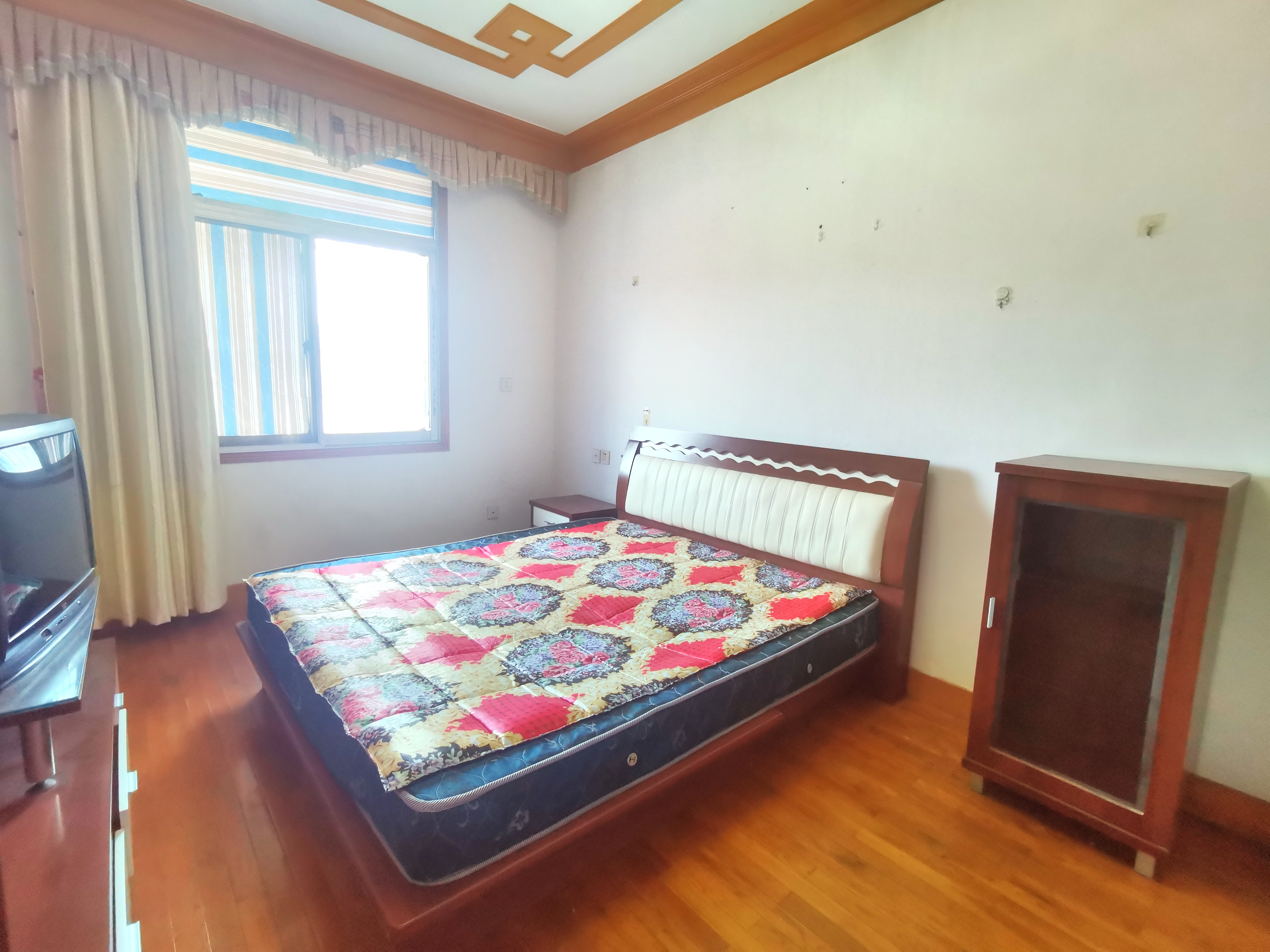 光明新村 2室1厅1卫 64.00m&sup2;