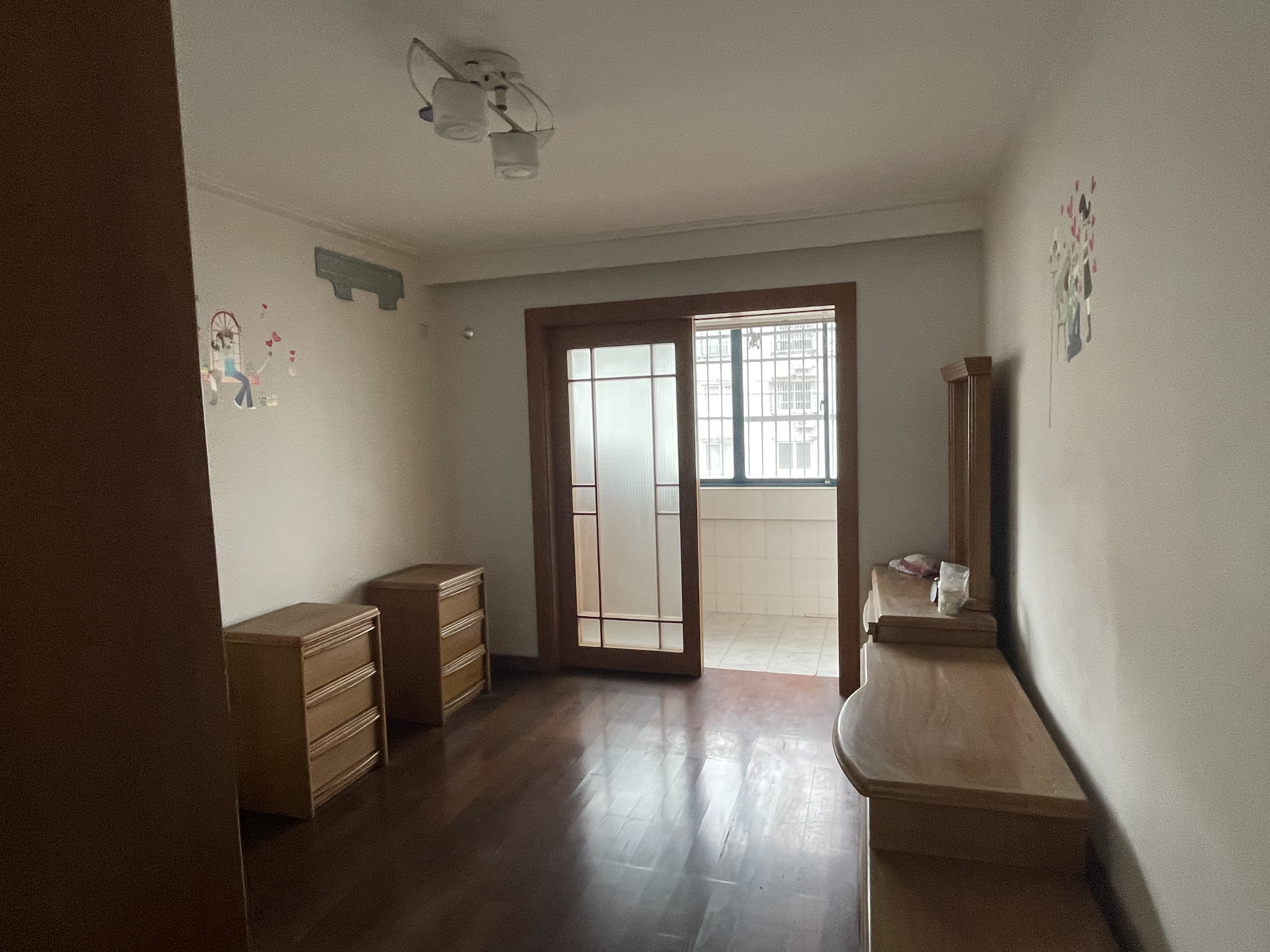 新建路新村(新建花苑) 3室2厅1卫 142.00m&sup2;