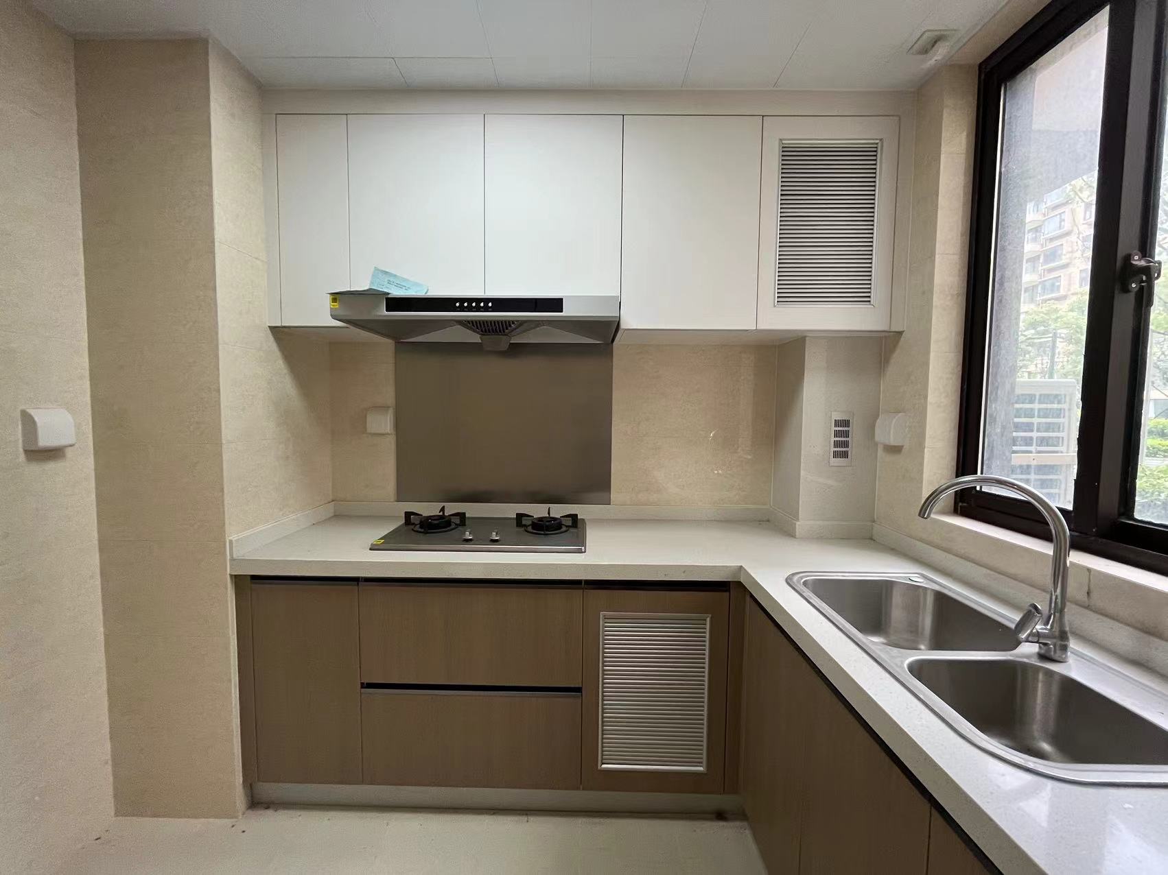 时光漫城 4室2厅2卫 125.00m&sup2;