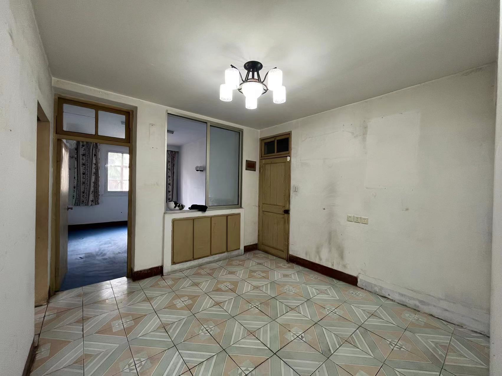新建路新村(新建花苑) 3室1厅1卫 78.27m²