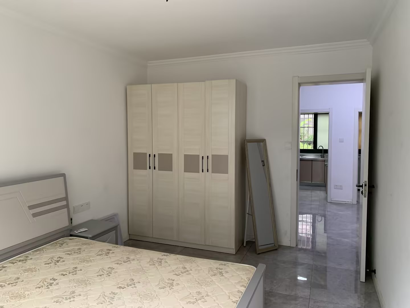 万象新路 2室1厅1卫 72m&sup2;