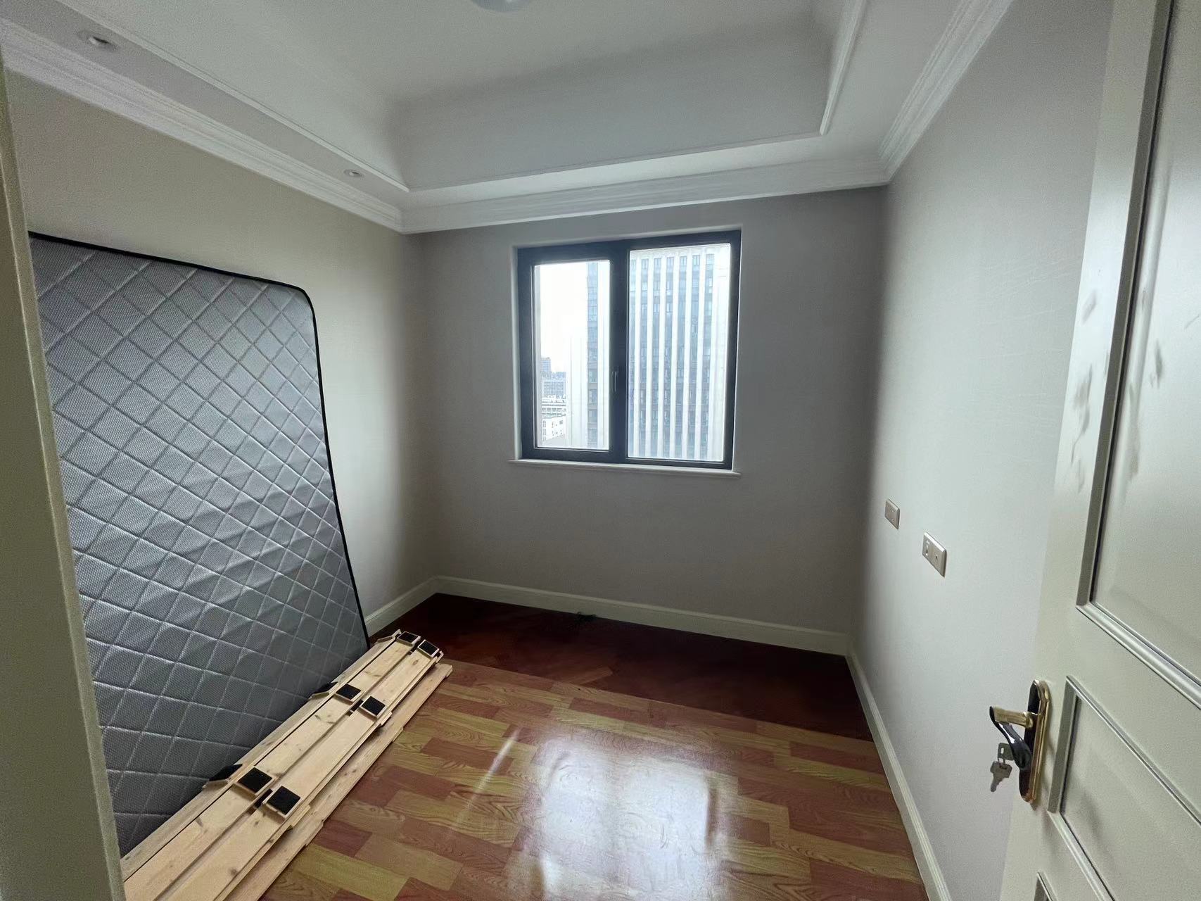 中海铂樾府 4室2厅2卫 143.36m&sup2;