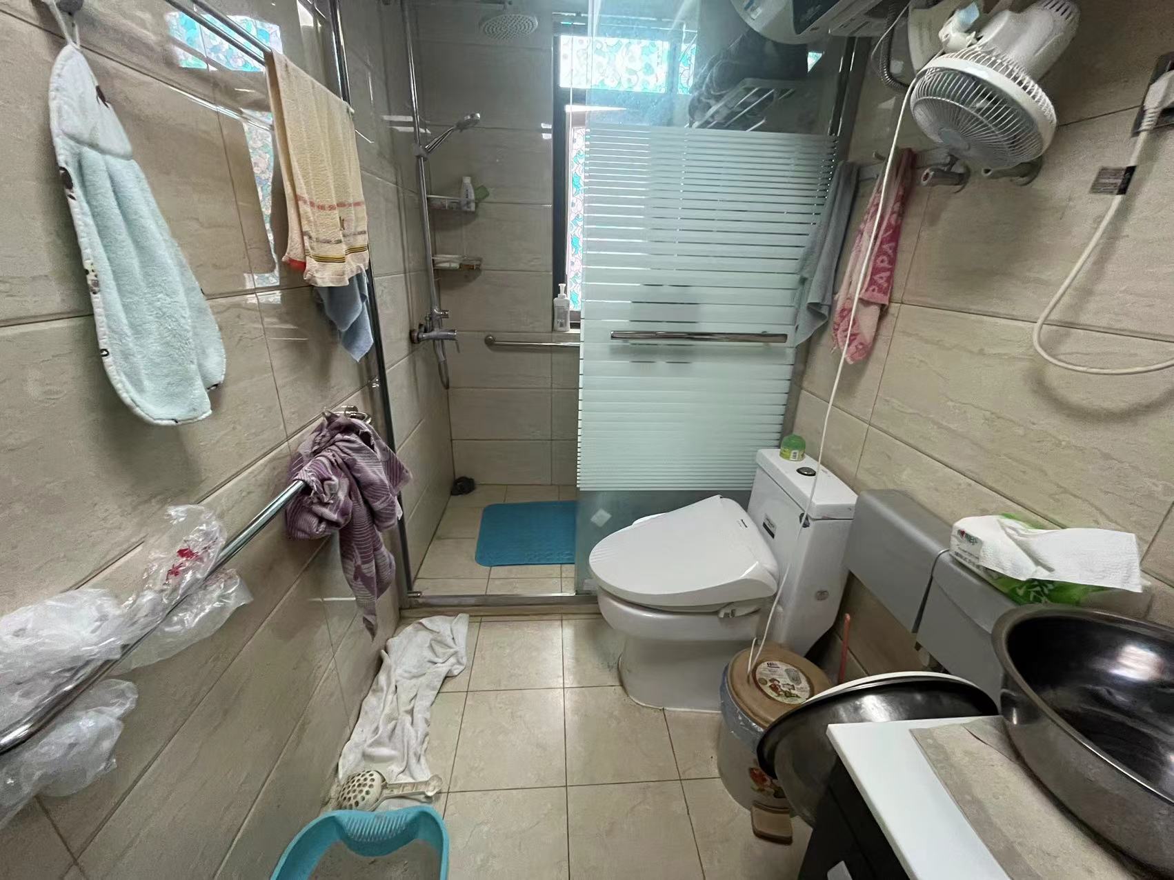 鸿运城市花苑 3室2厅1卫 117m²