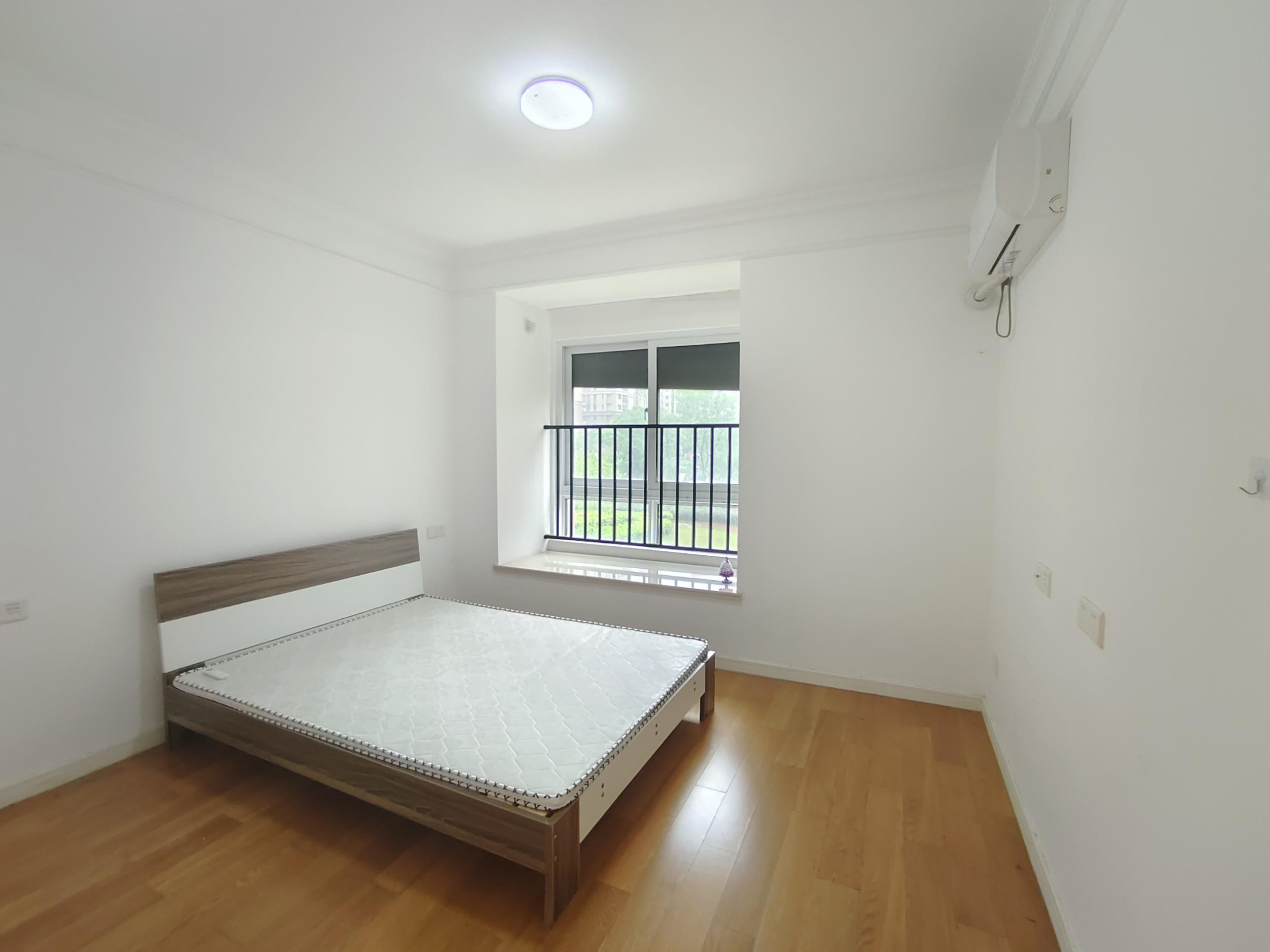 中海碧林湾 3室2厅2卫 109m&sup2;