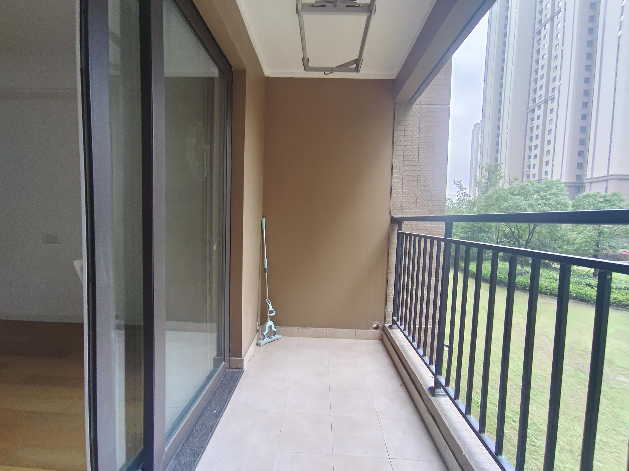 中海碧林湾 3室2厅2卫 109m&sup2;